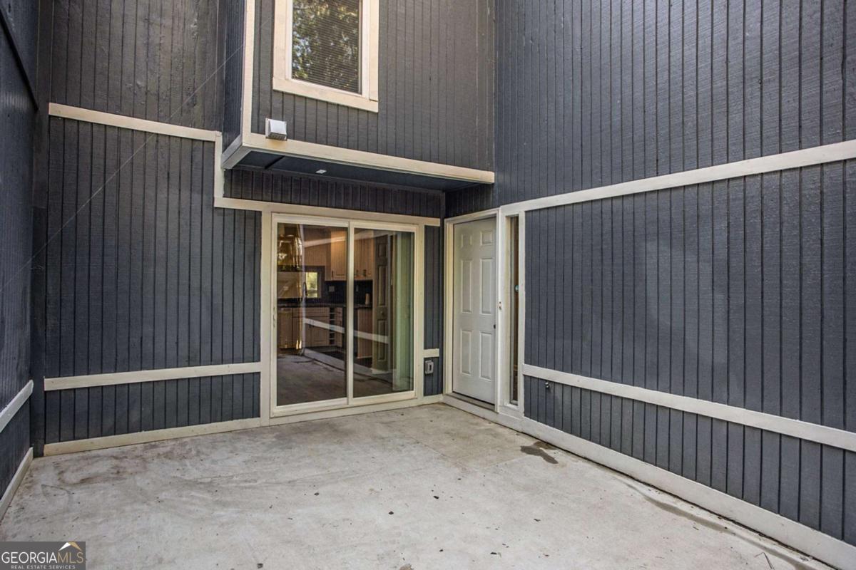 1022 Mariners Court Property Photo 1