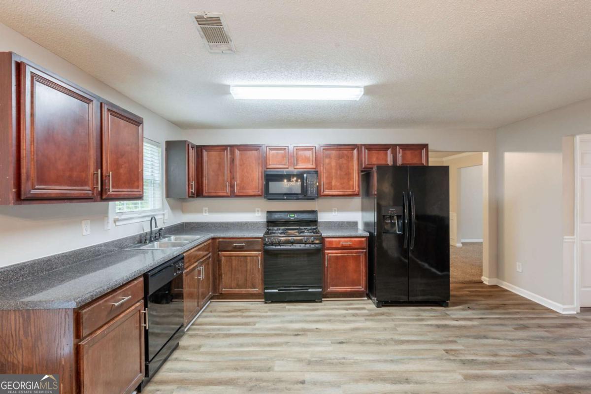 4205 Post Oak Grove Property Photo 4