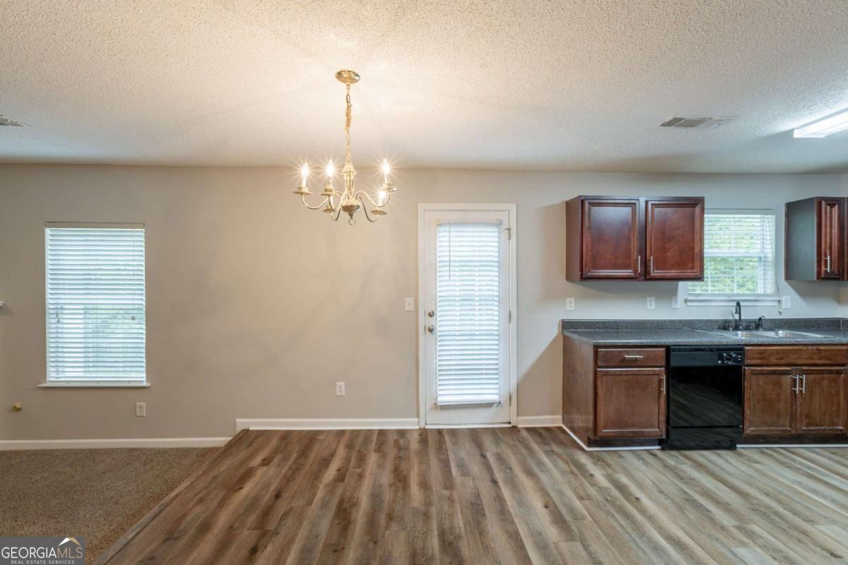 4205 Post Oak Grove Property Photo 8