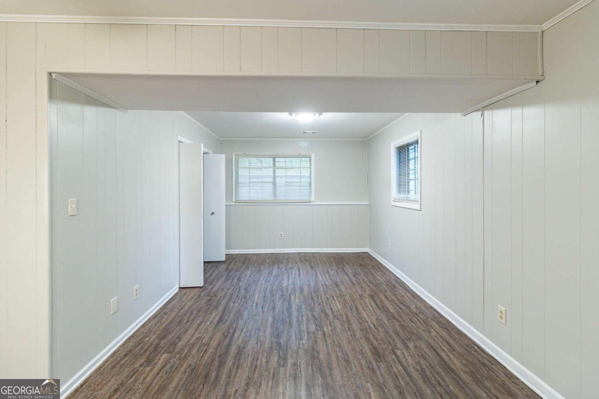 5802 Oakleaf Drive Property Photo 2