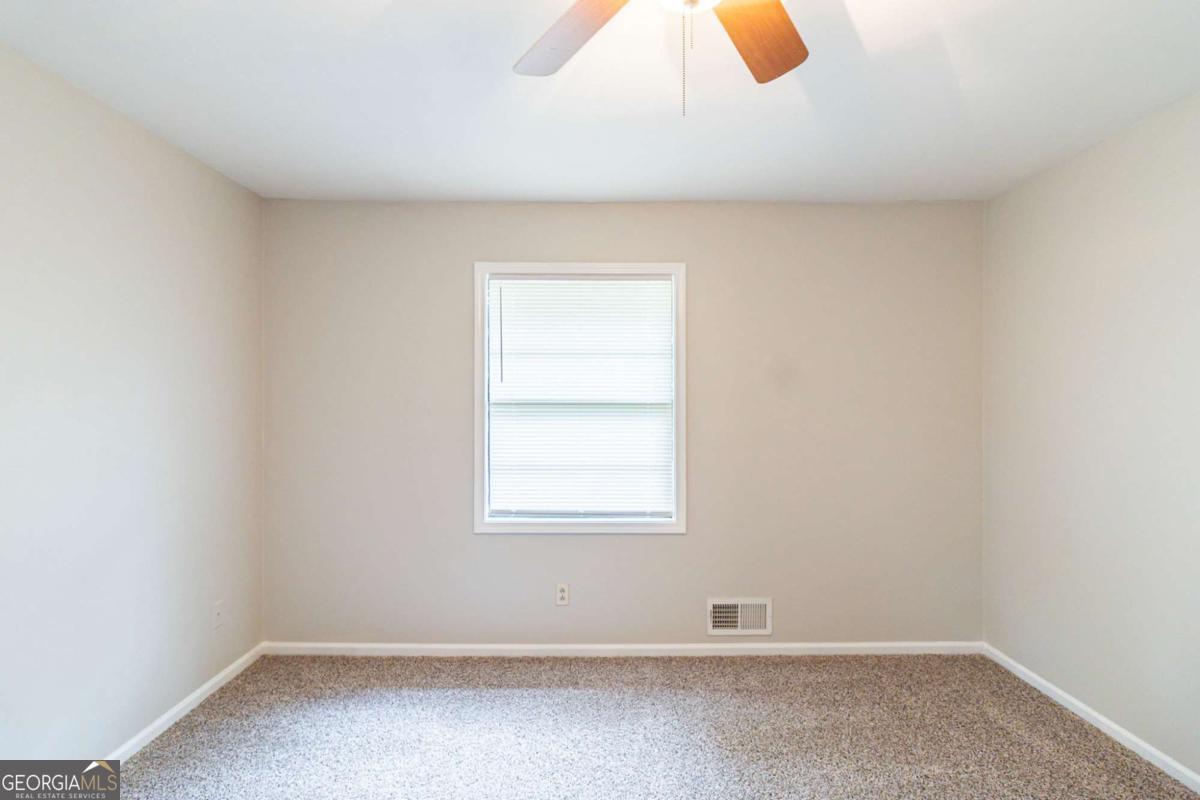 5802 Oakleaf Drive Property Photo 19