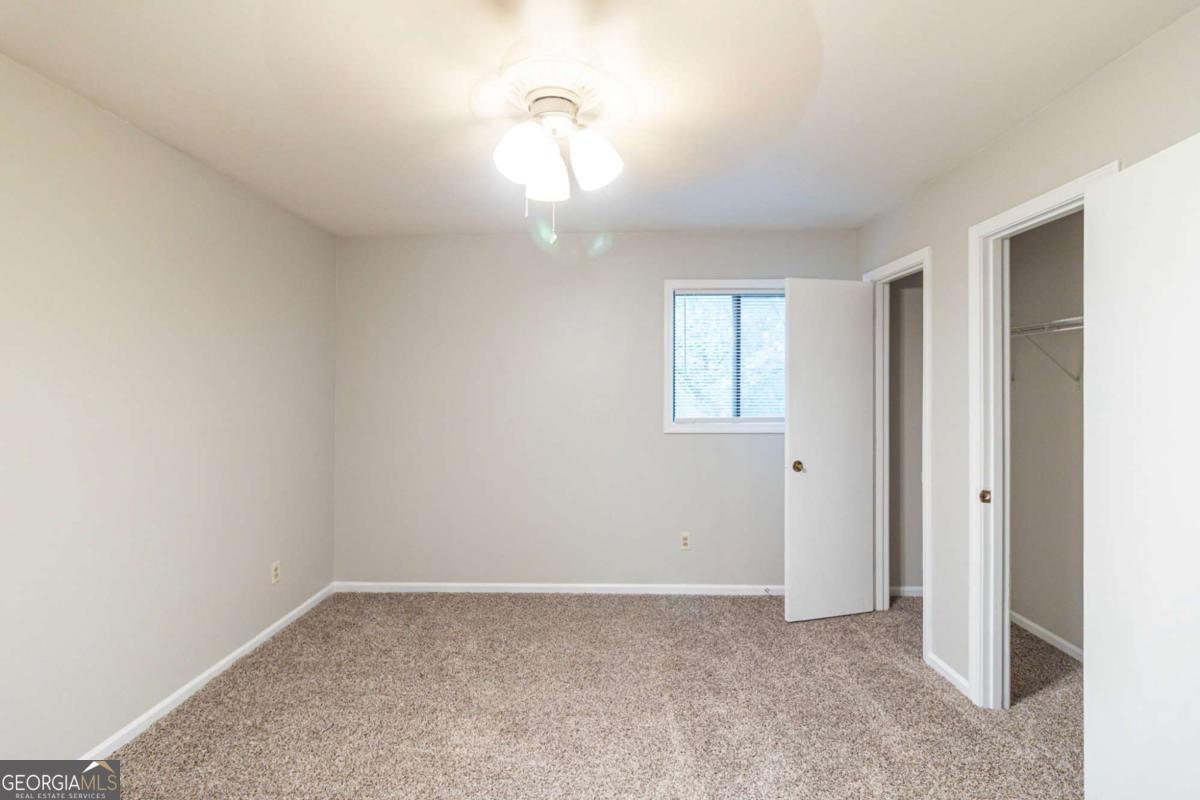 5802 Oakleaf Drive Property Photo 22