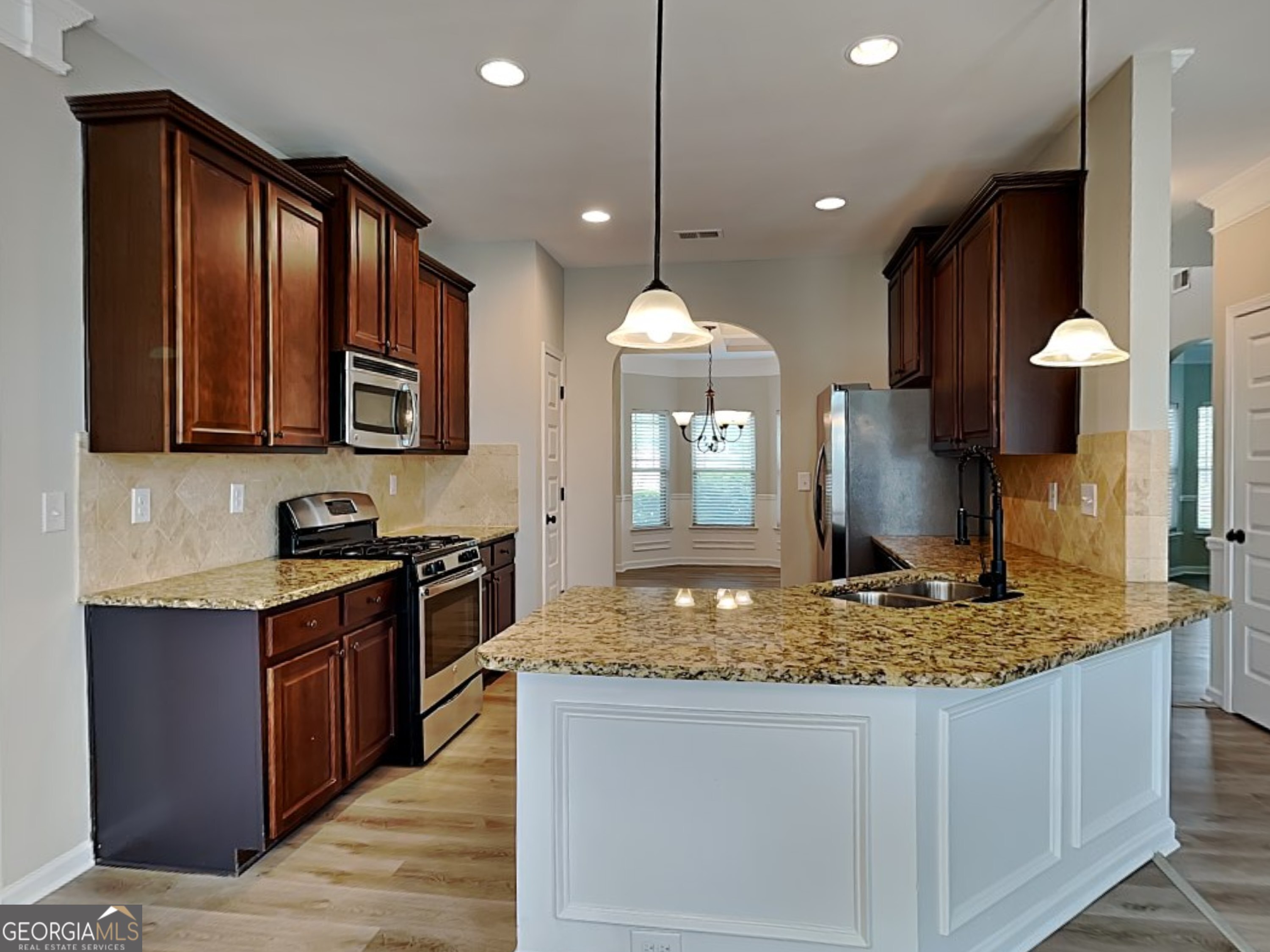305 Mango Court Property Photo 3
