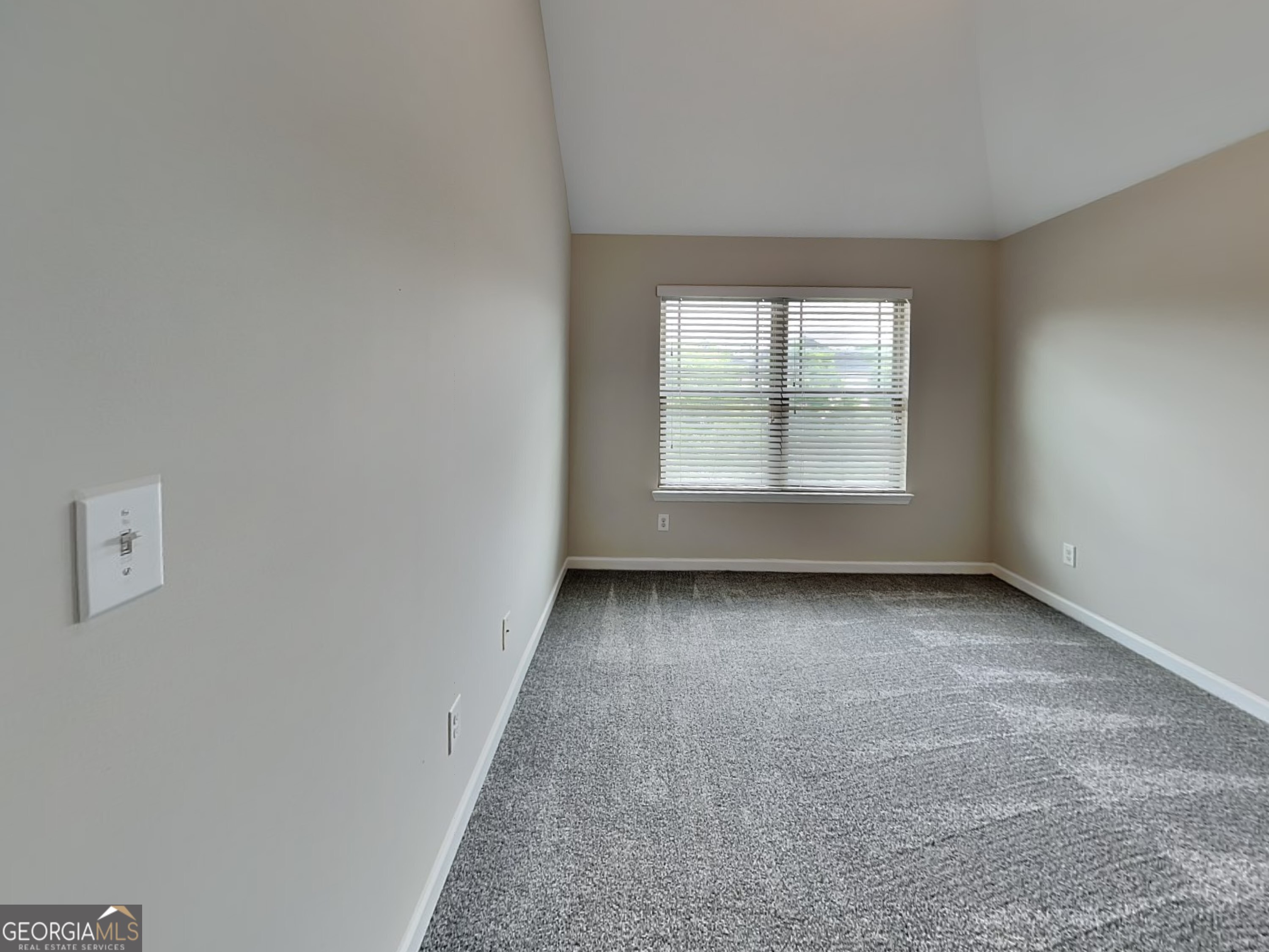 305 Mango Court Property Photo 10