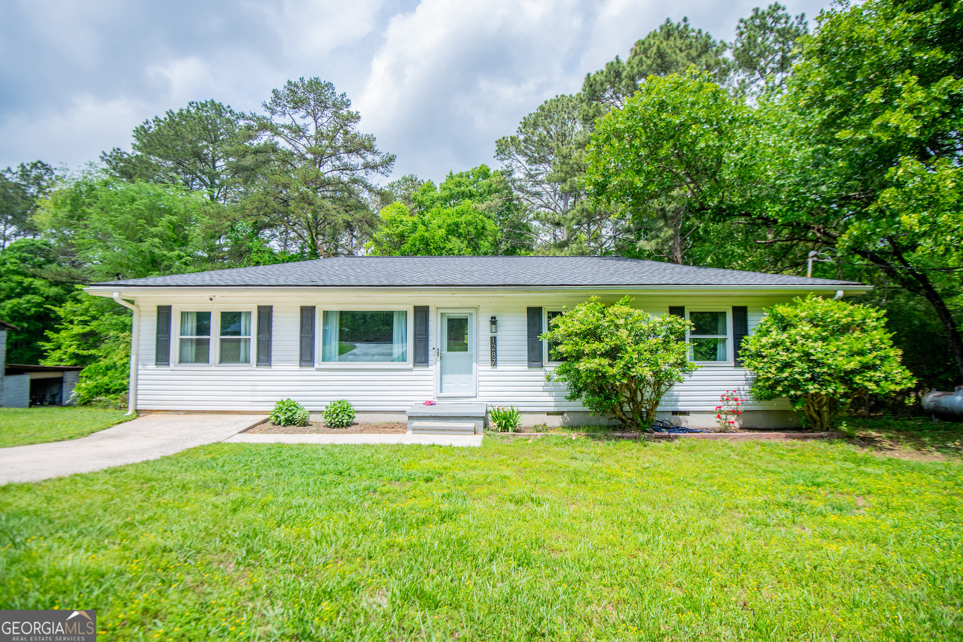 1287 Morris Road Property Photo 1