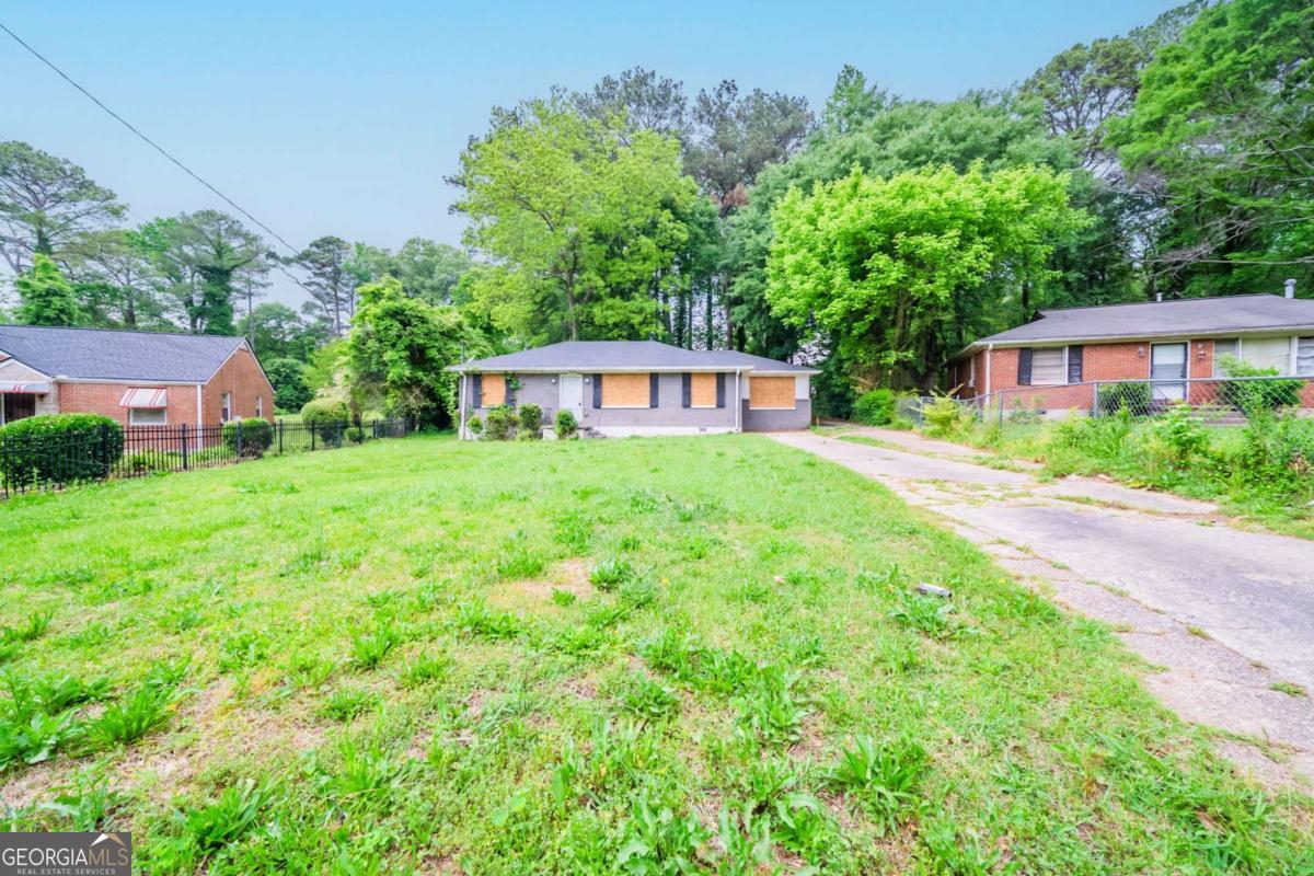 1753 Thomas Terrace Property Photo 1