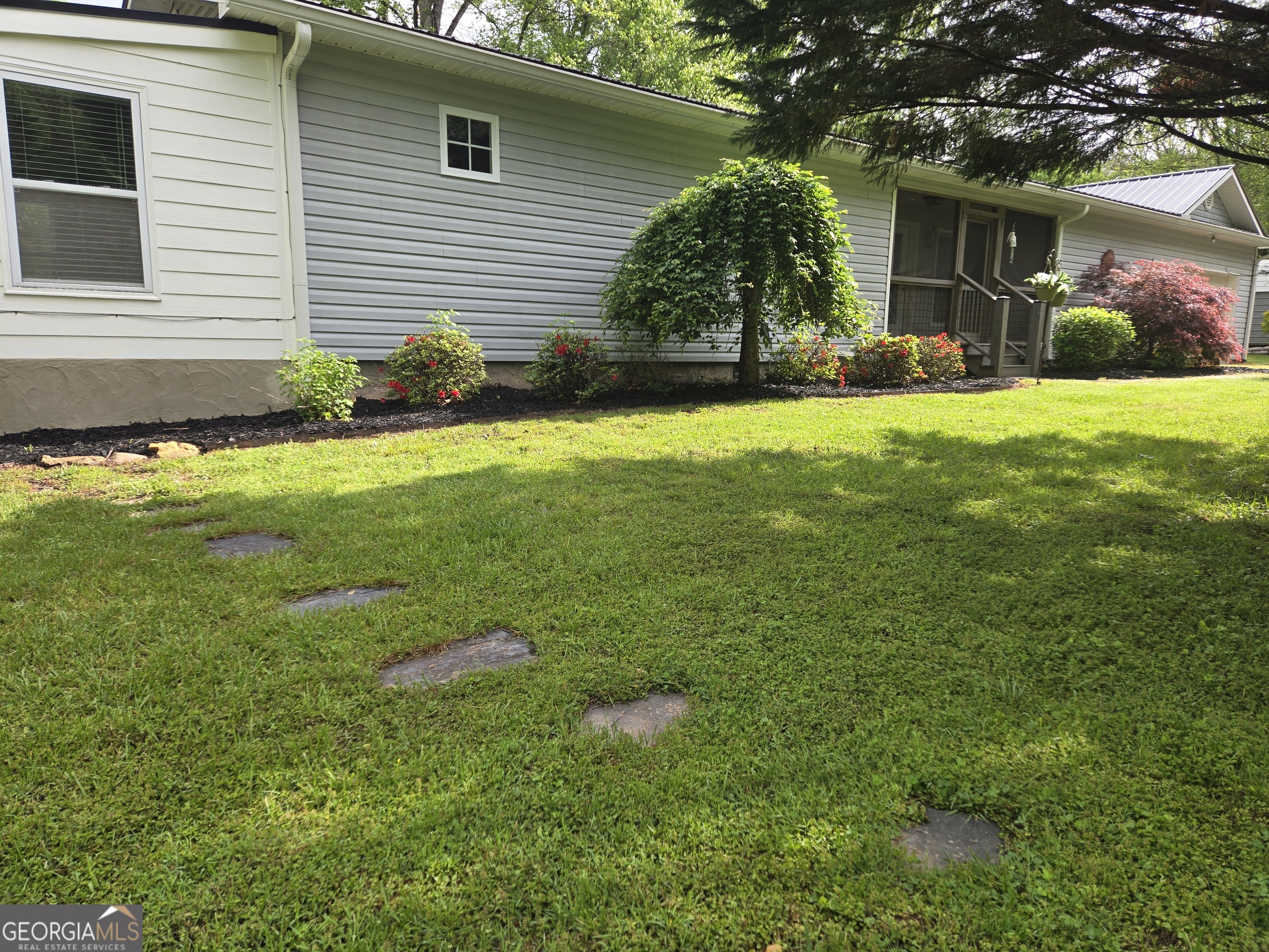 6487 Crooked Creek Road Property Photo 1