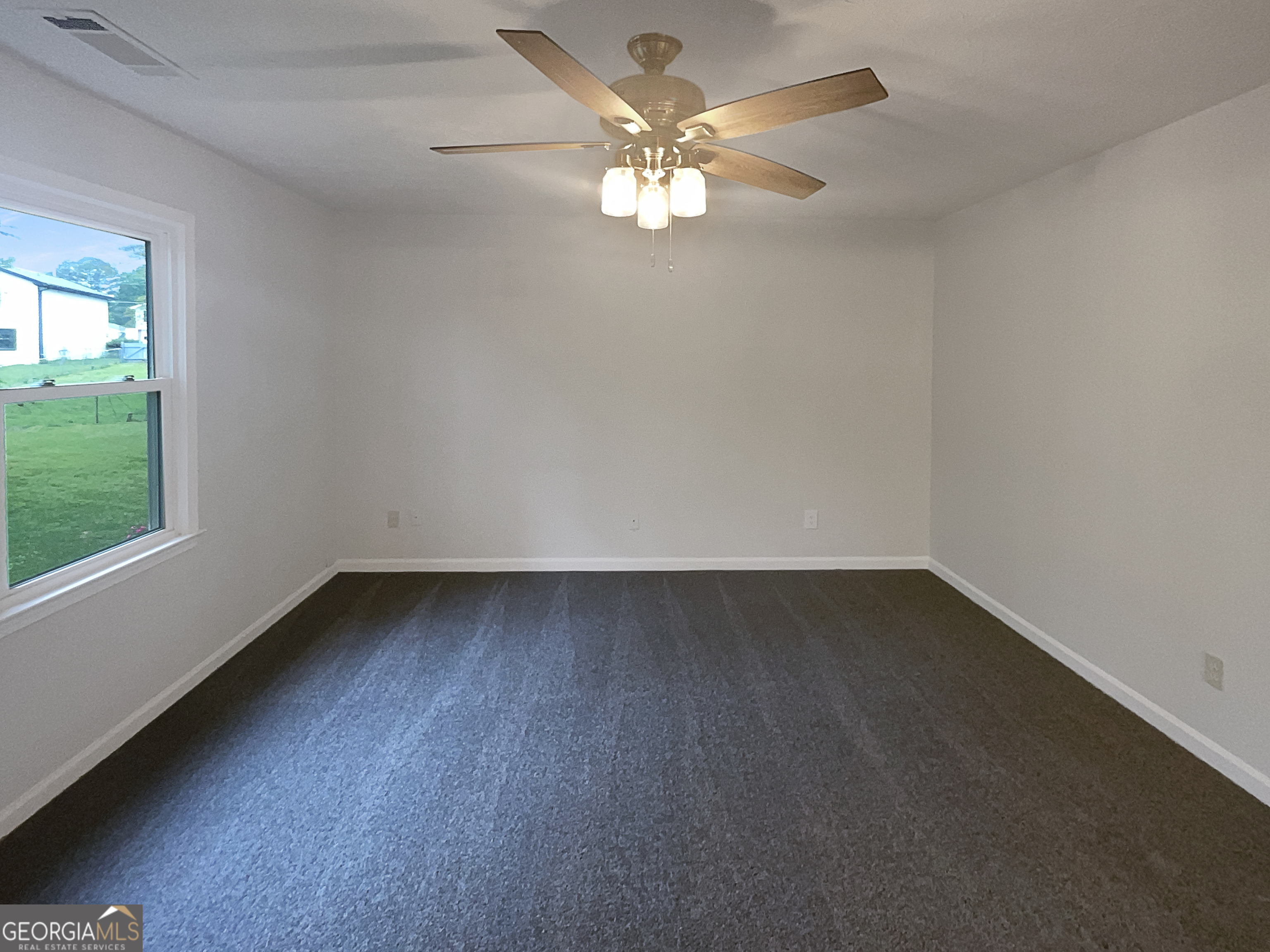 2067 Wellborn Close Property Photo 10