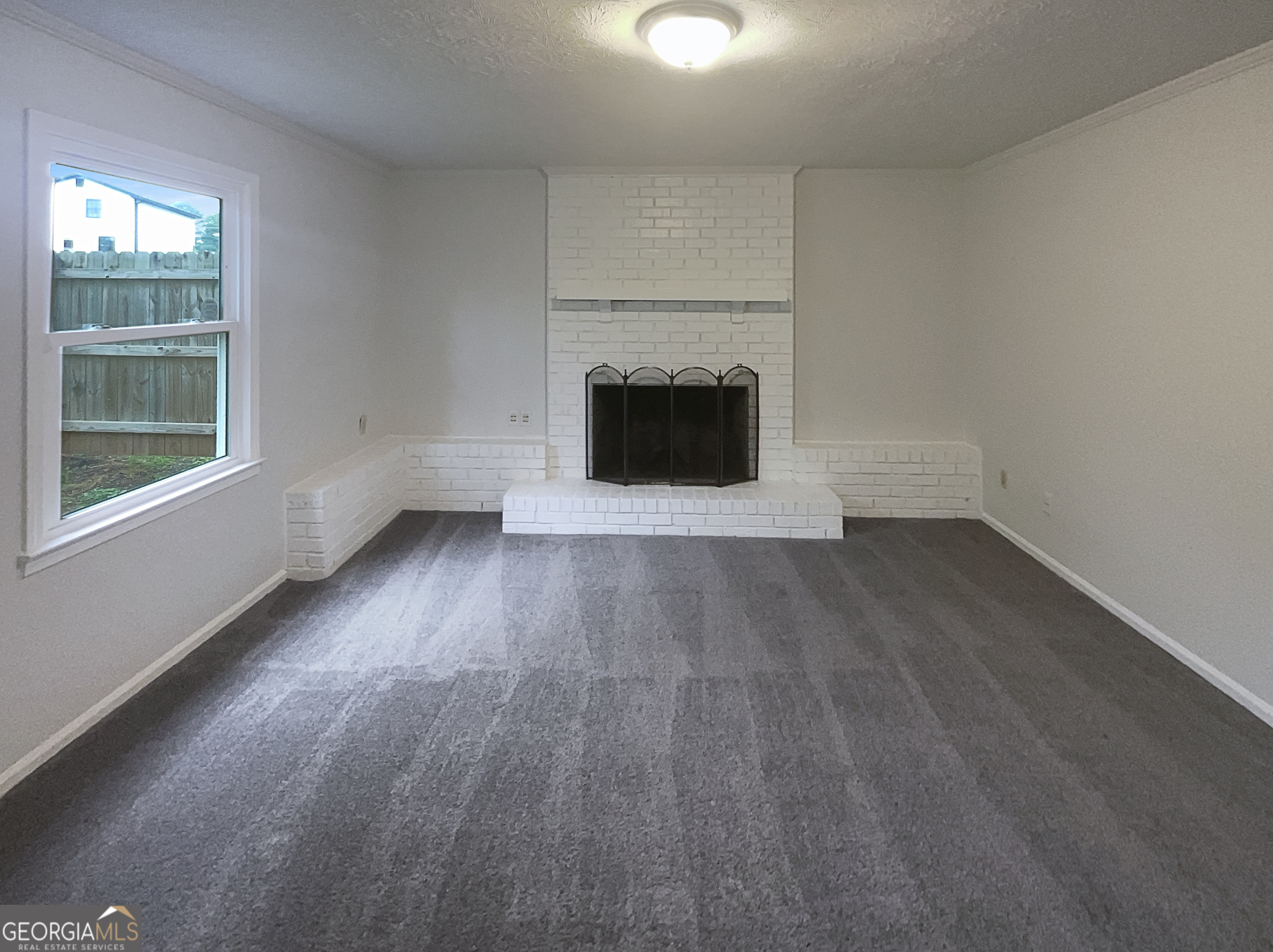 2067 Wellborn Close Property Photo 12