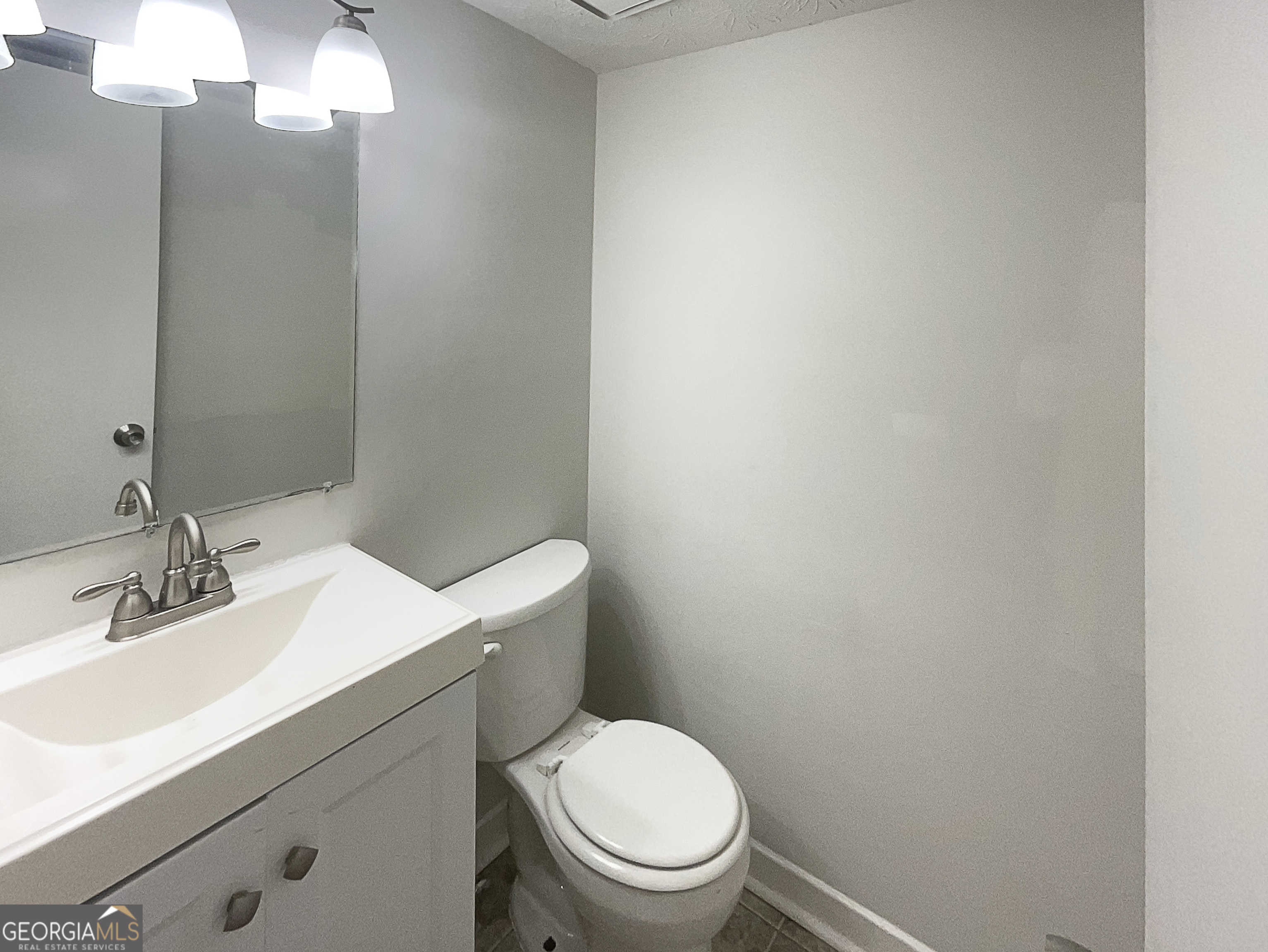 2067 Wellborn Close Property Photo 15