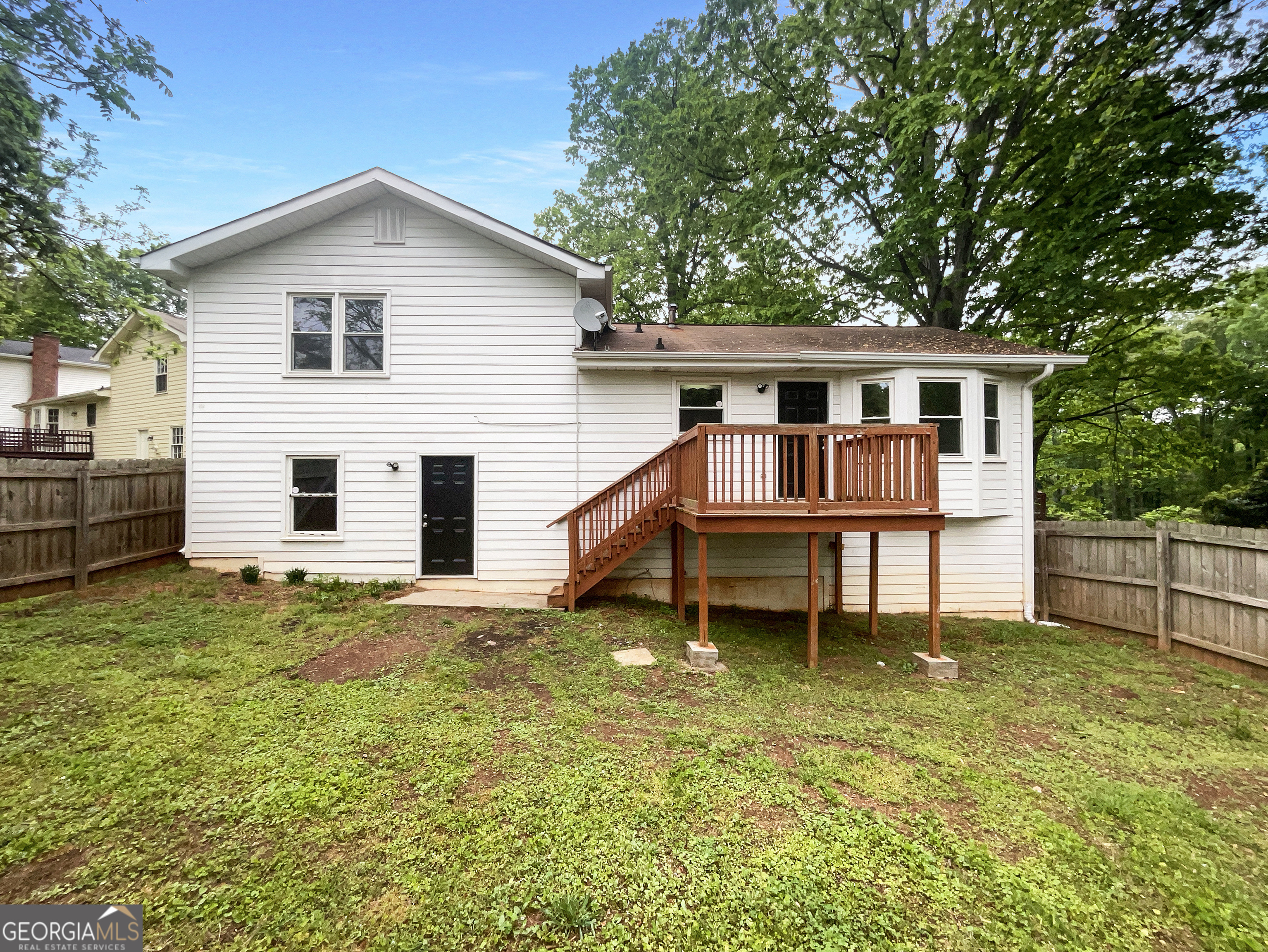 2067 Wellborn Close Property Photo 19