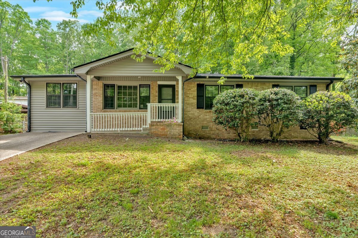 7025 Carolyn Circle Property Photo 1