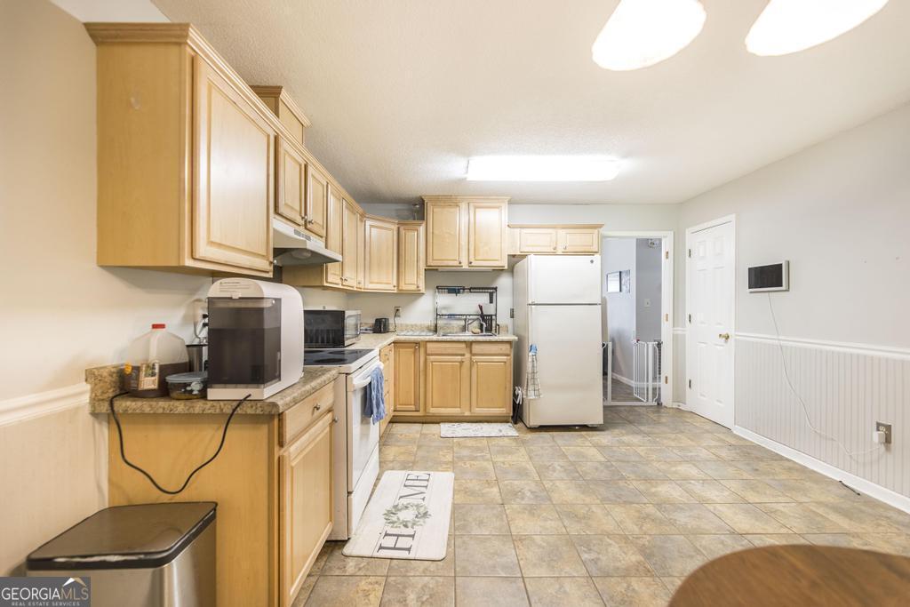 410 Steeplechase Property Photo 13
