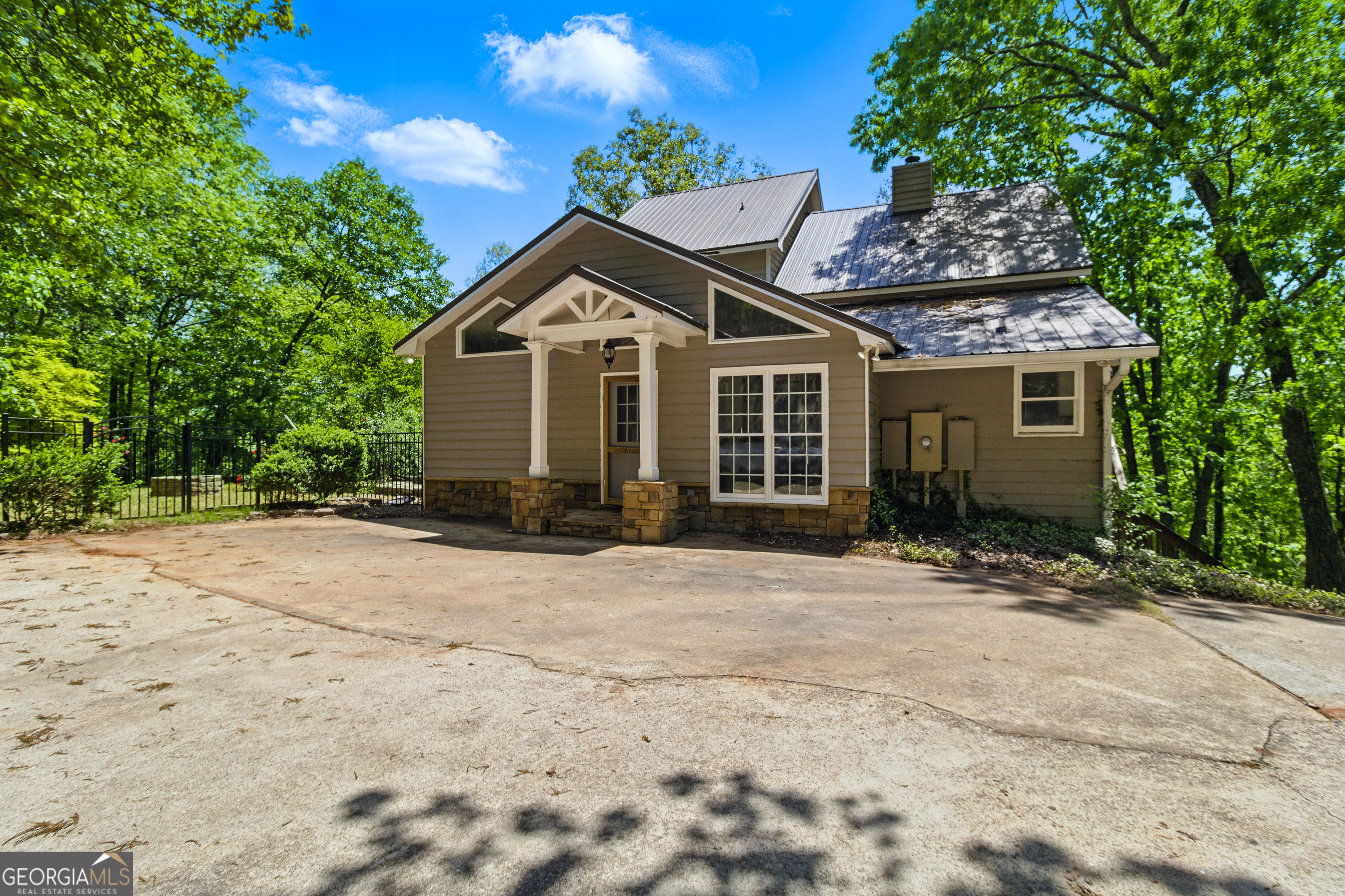15635 Us Highway 27 N Property Photo 1