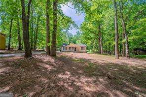 210 Meadowbrook Drive Property Photo 1
