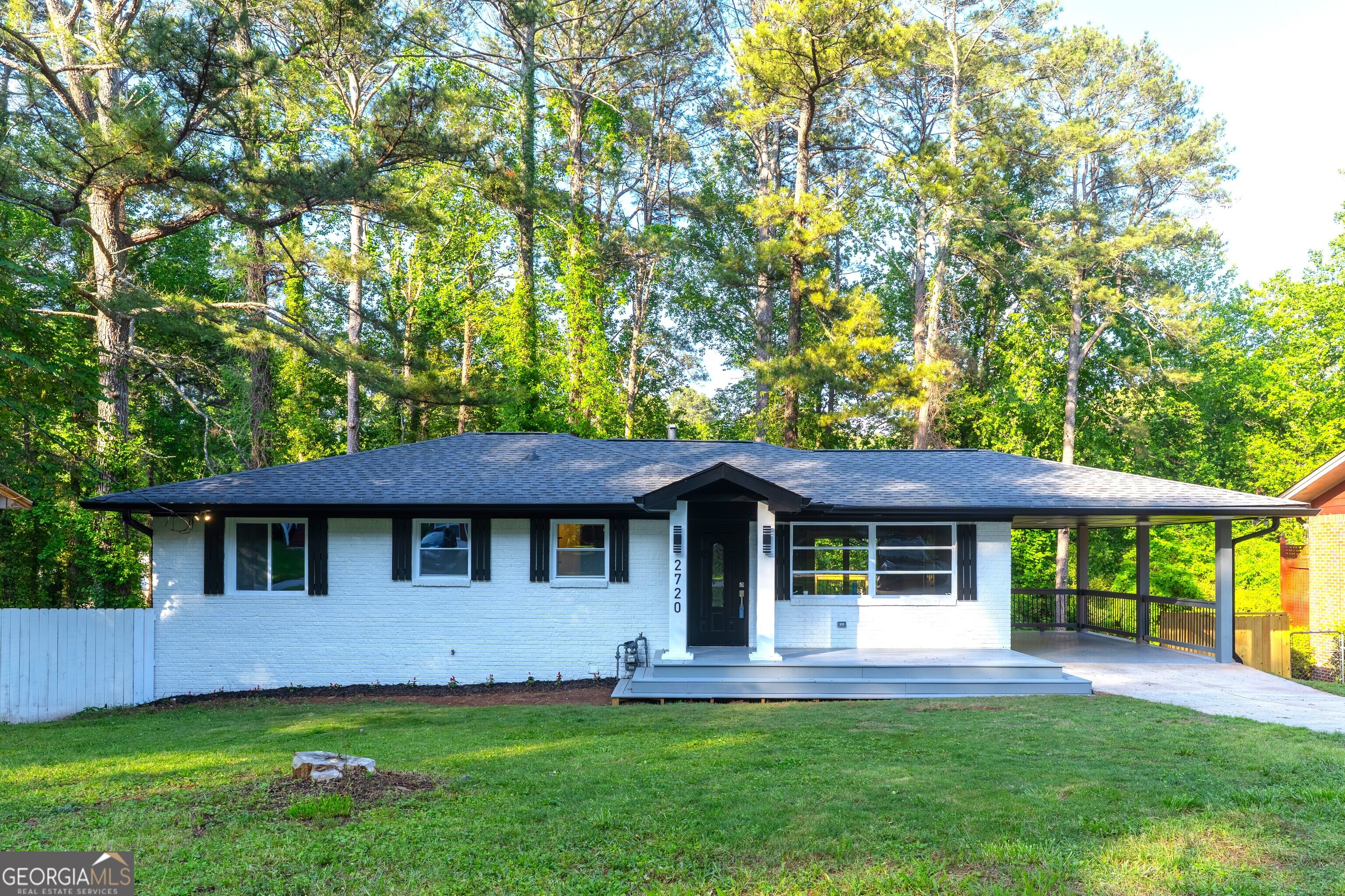 2720 Cavalier Drive Property Photo 1