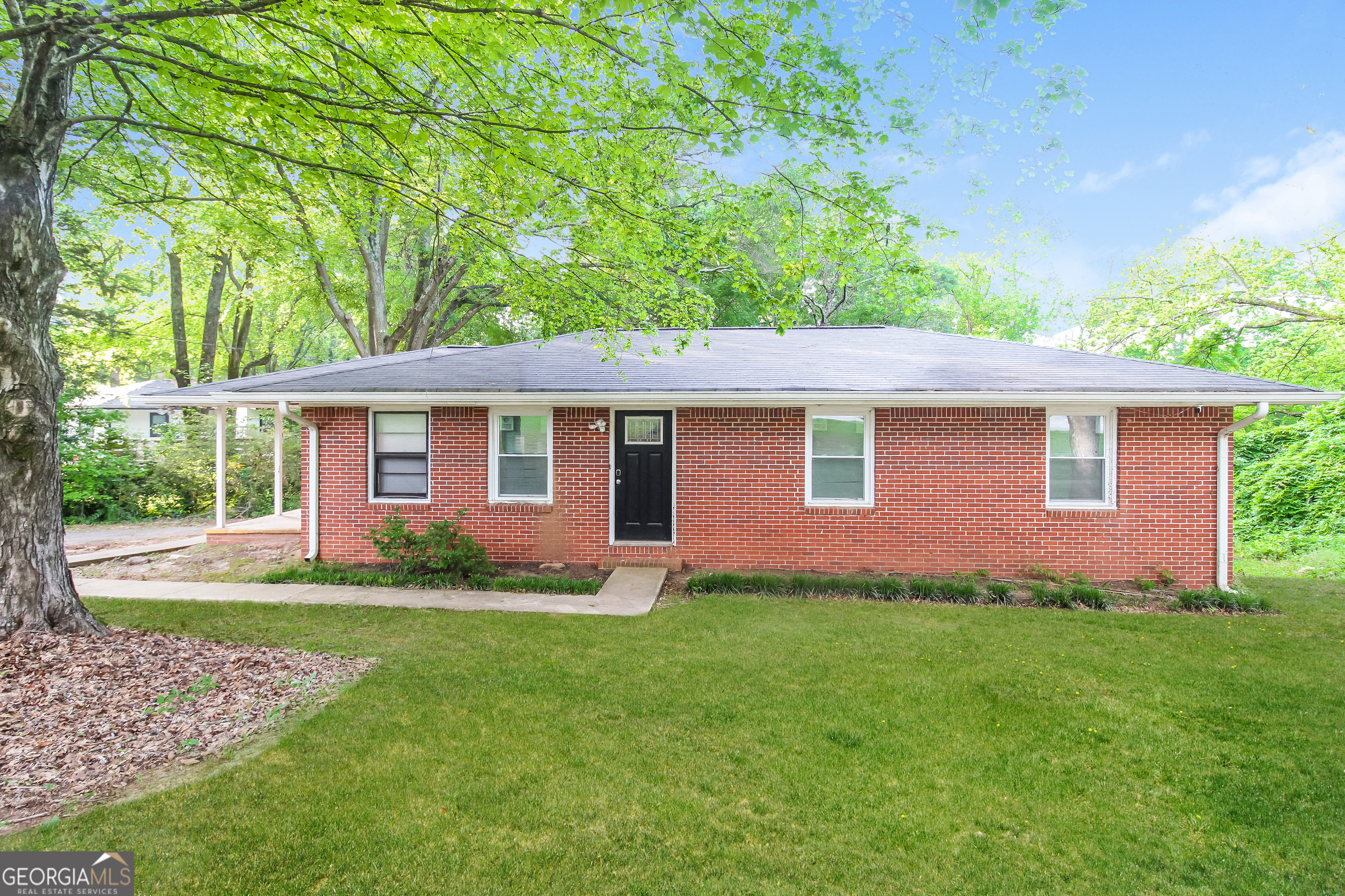 3903 Rex Road Property Photo