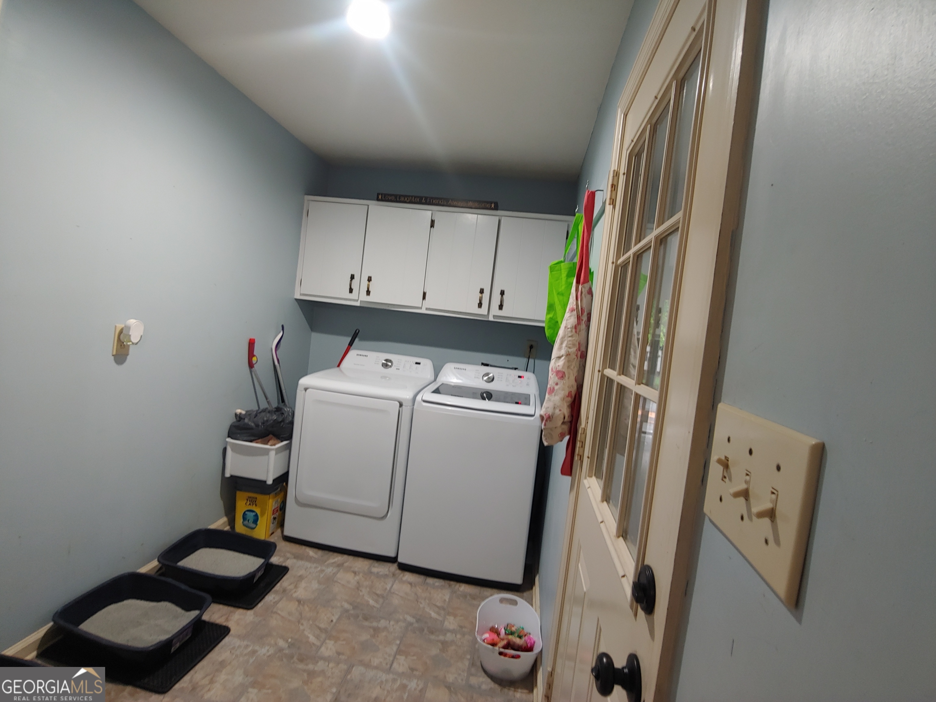 108 Cedar Creek Court Property Photo 9