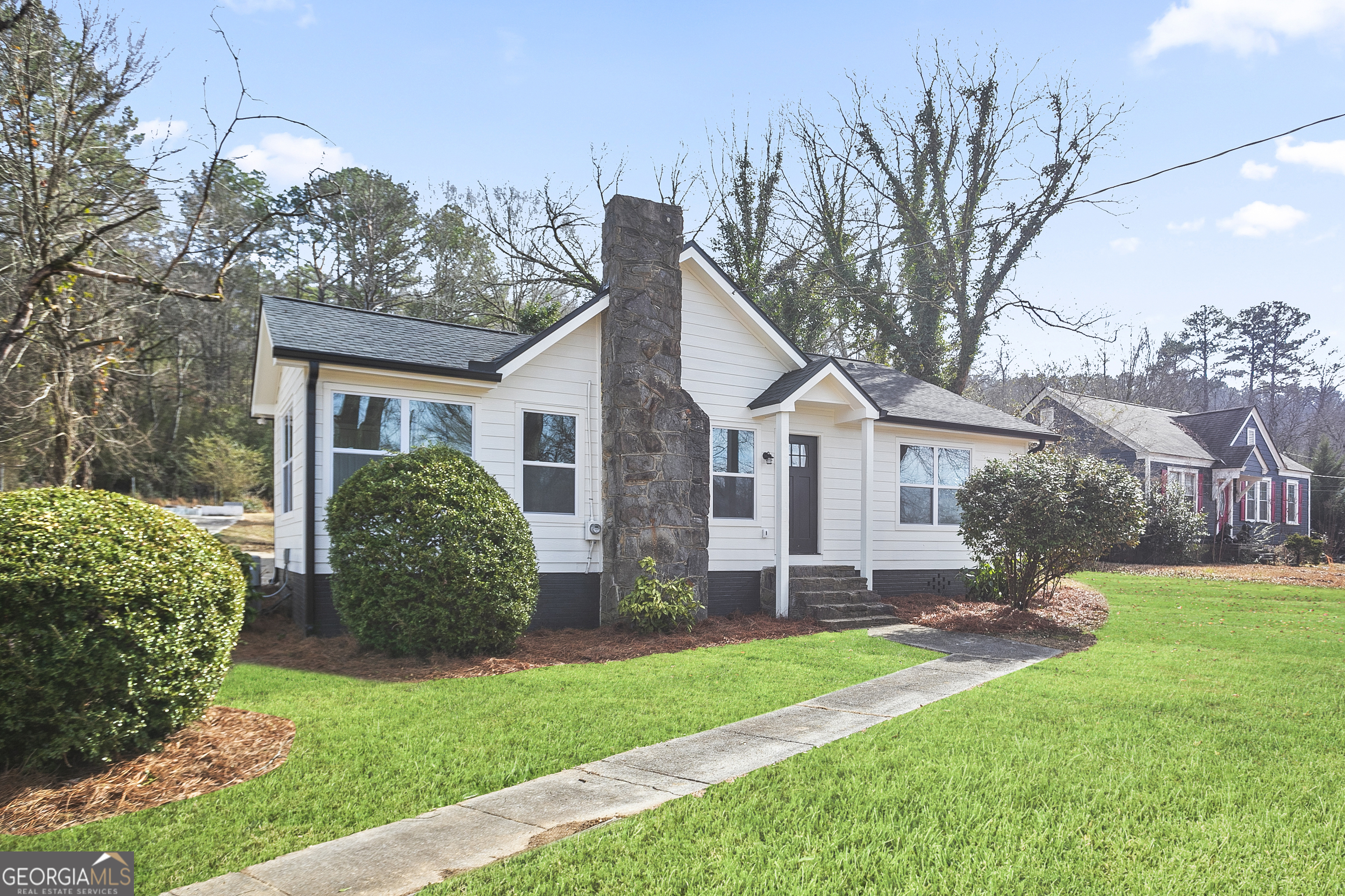 25 Blacks Bluff Road Sw Property Photo 1