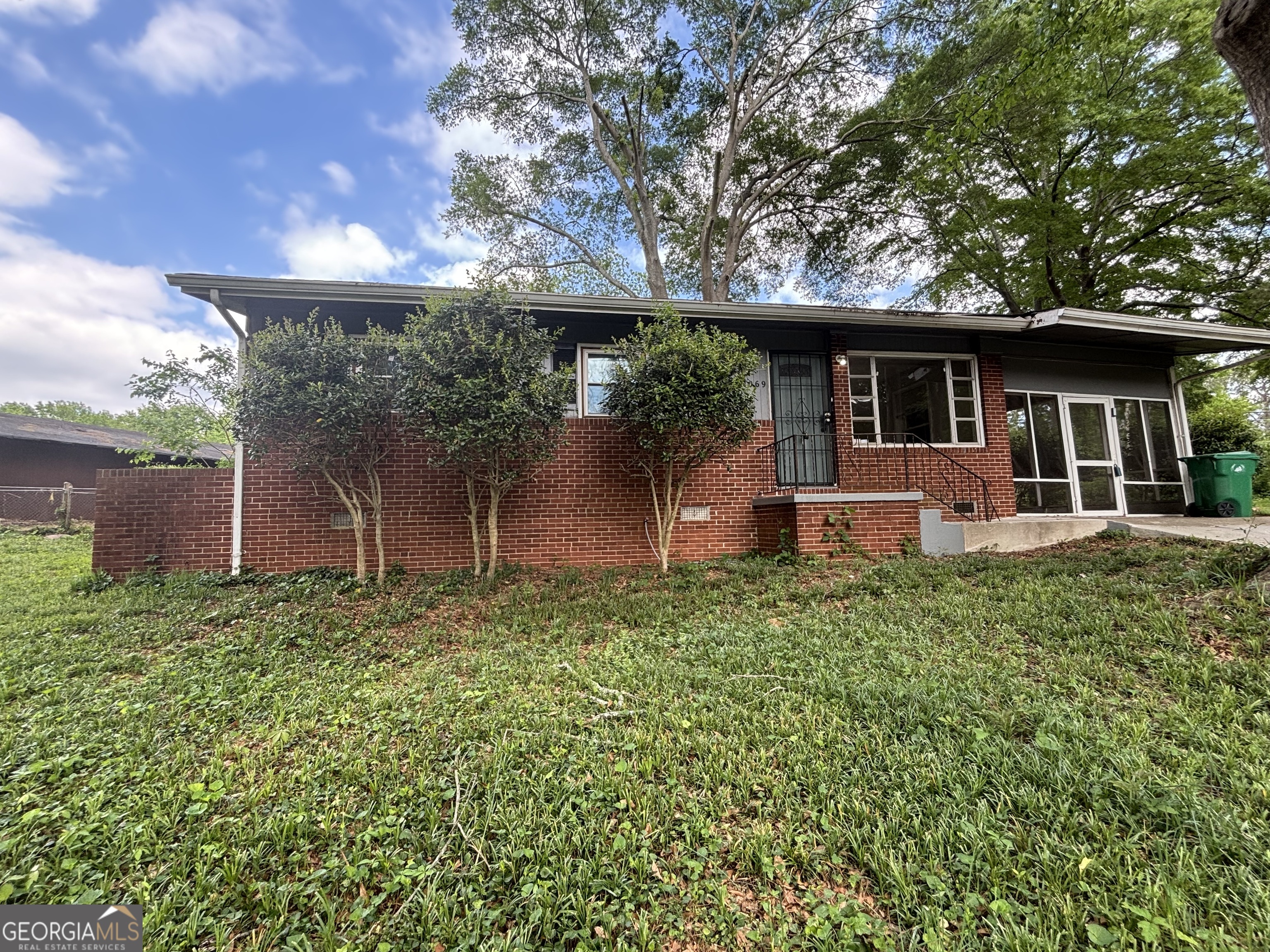 2069 Bixler Circle Property Photo 1