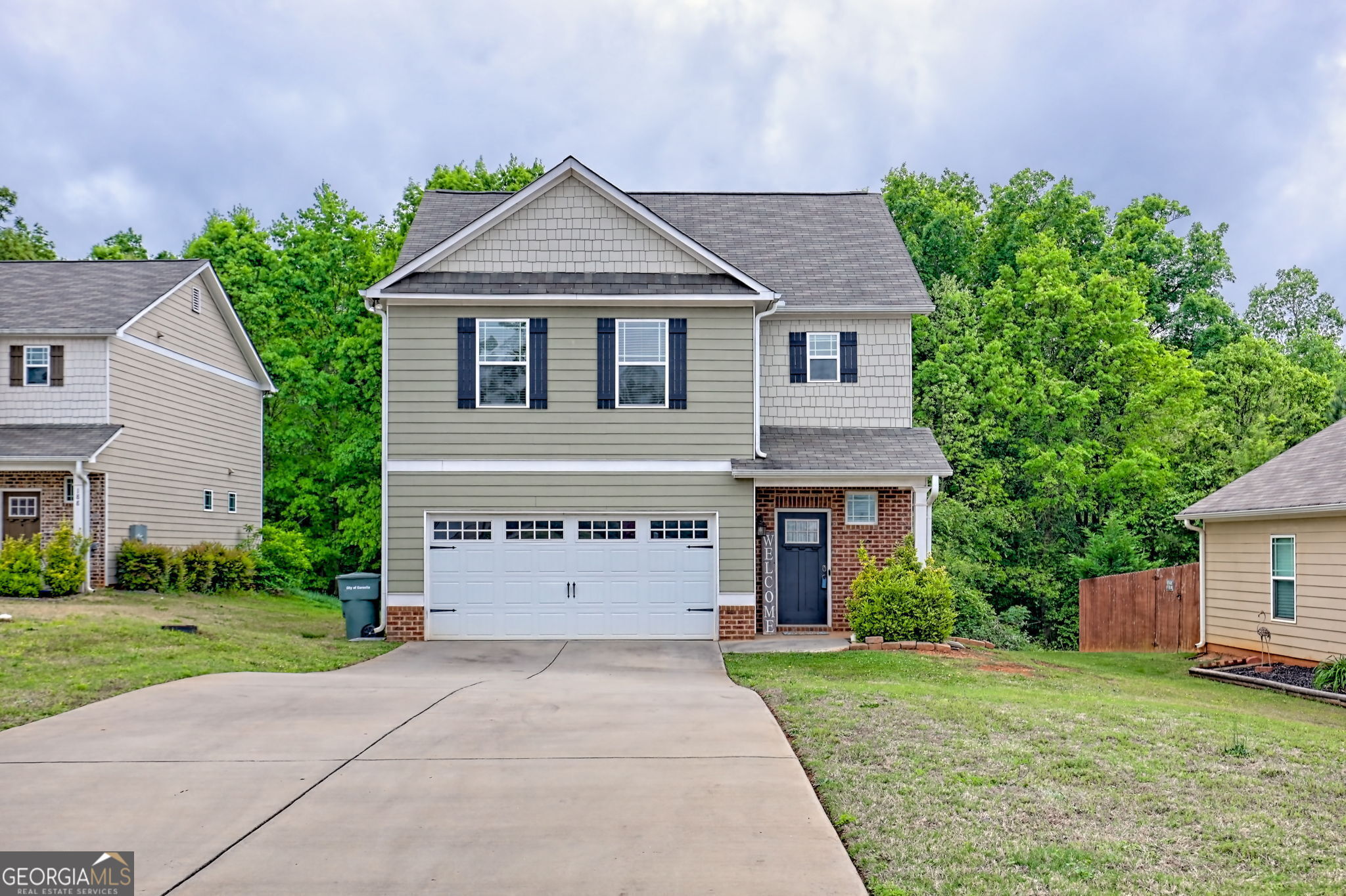 182 Sugar Creek Drive Property Photo 1