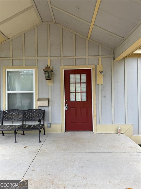 155 E Crogan Street Property Photo 2
