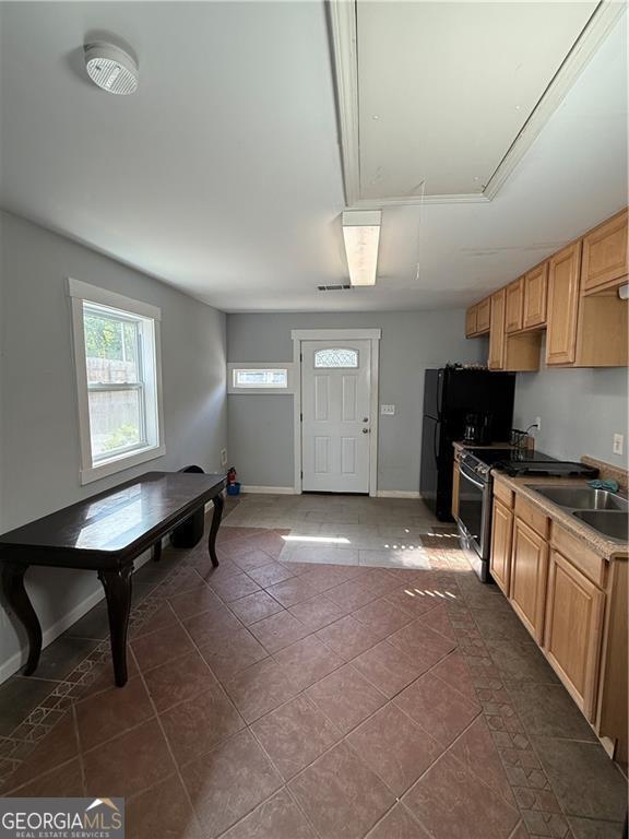155 E Crogan Street Property Photo 5