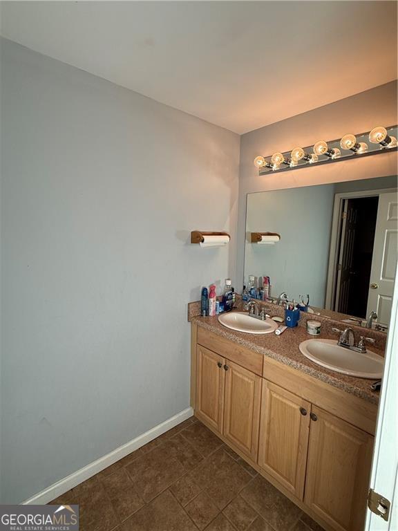 155 E Crogan Street Property Photo 8