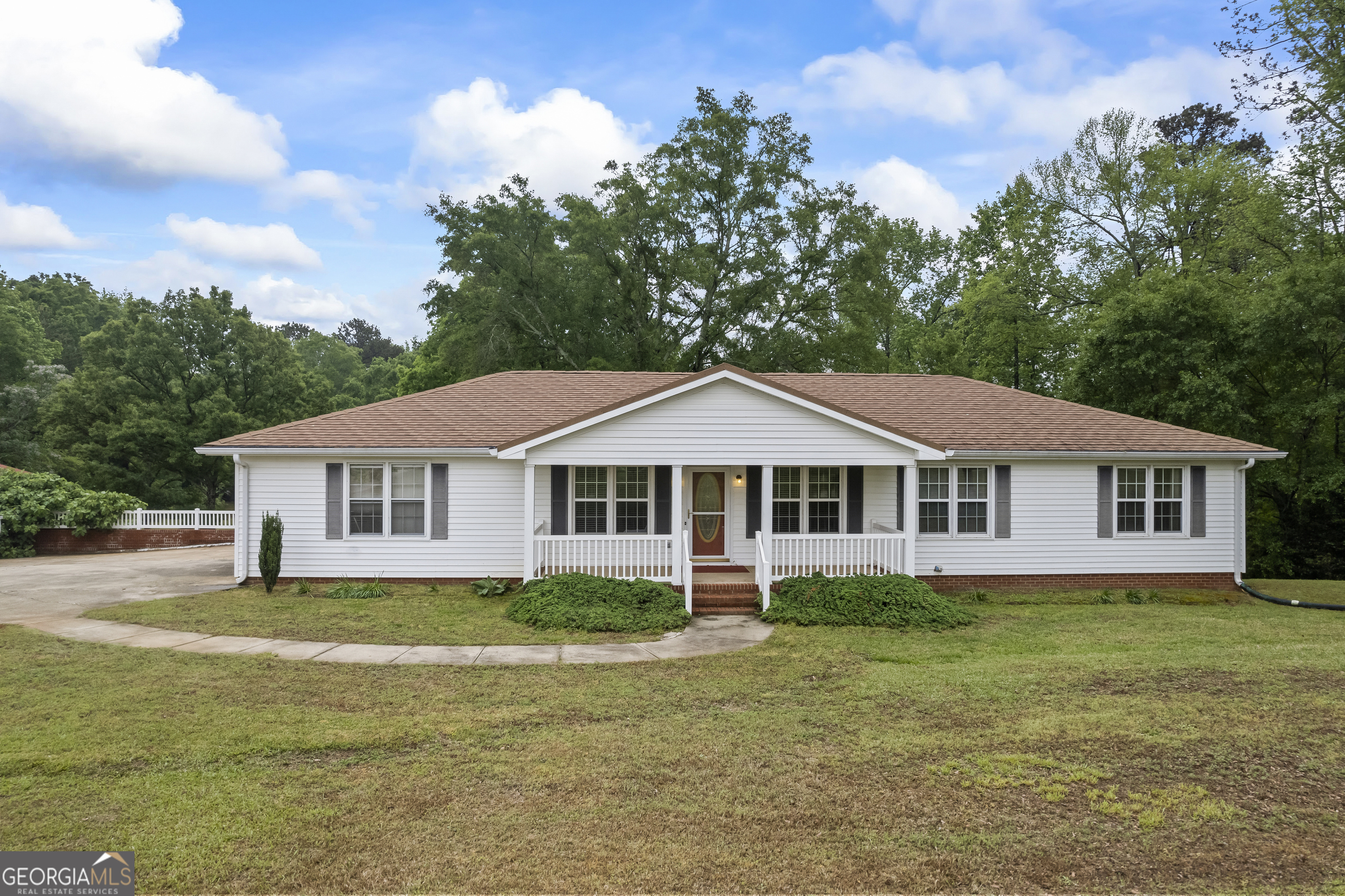 674 Yancey Road Property Photo