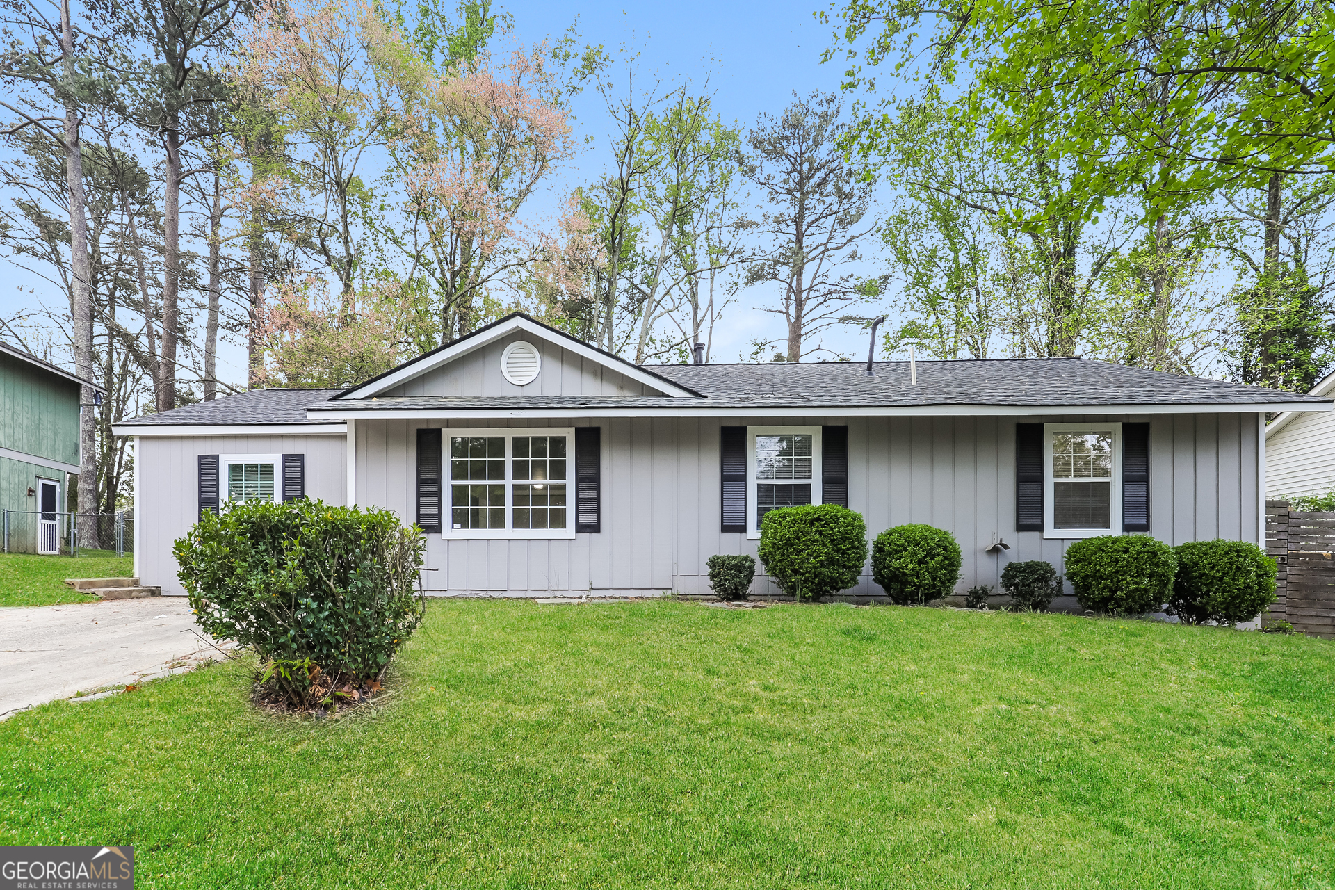 1427 Timms Circle Se Property Photo 1