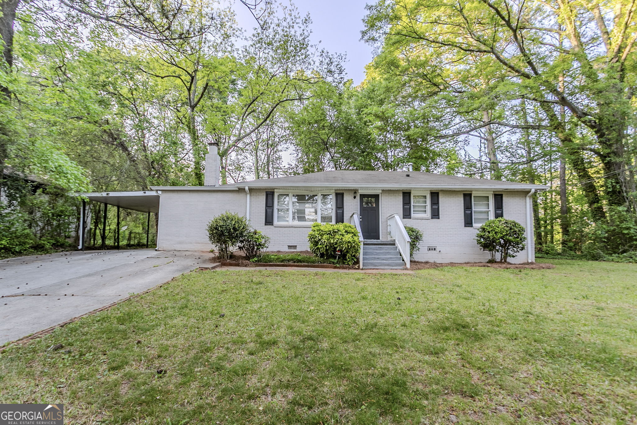 2576 Brentwood Road Property Photo 1