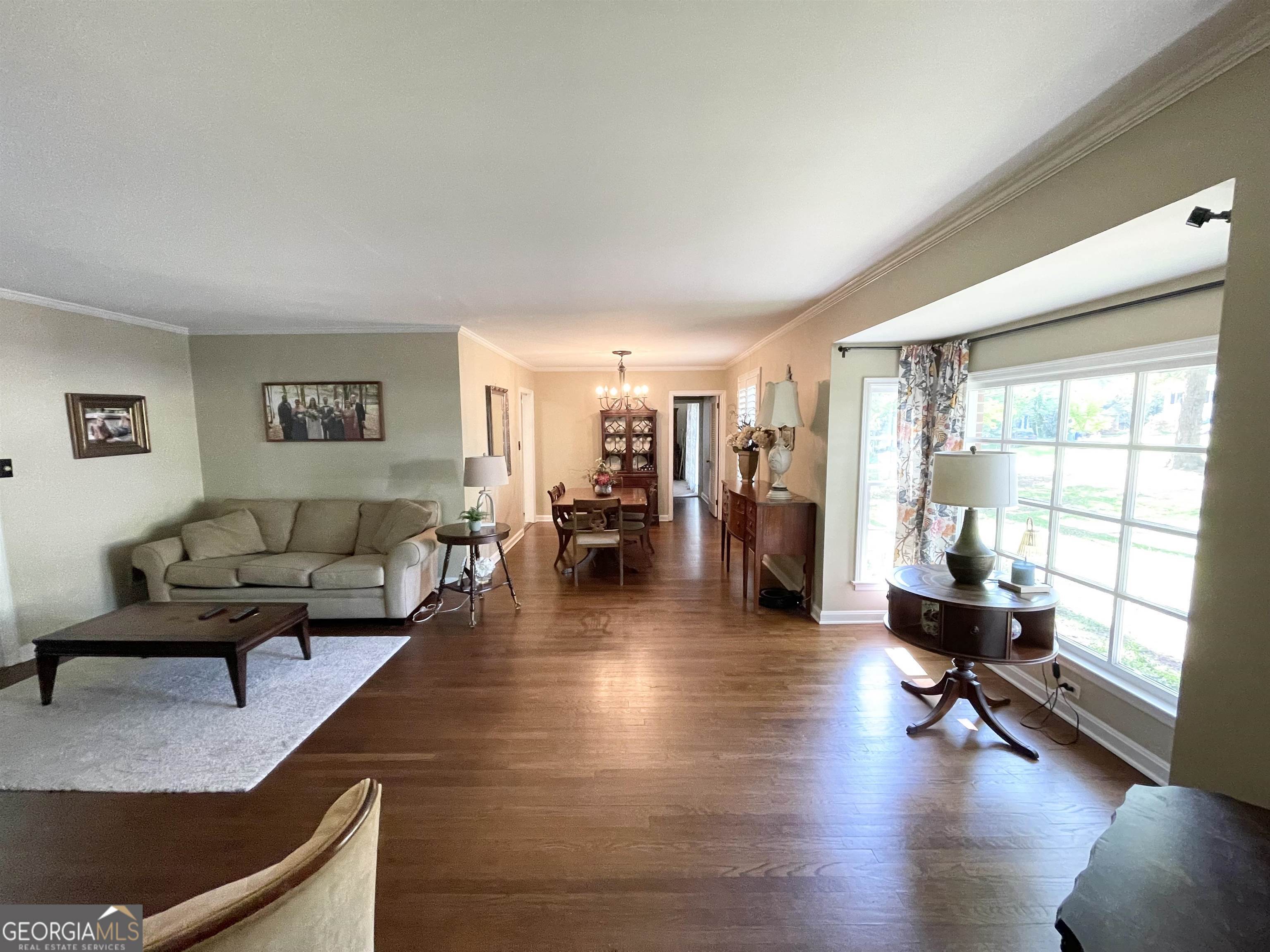 671 Brook Circle Property Photo 8