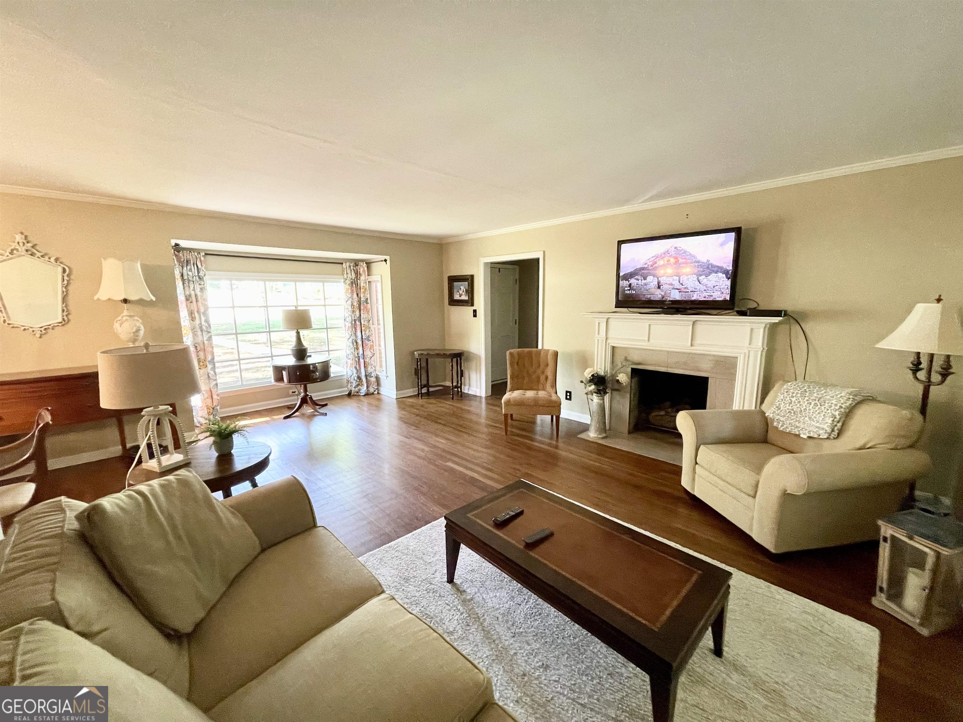 671 Brook Circle Property Photo 10