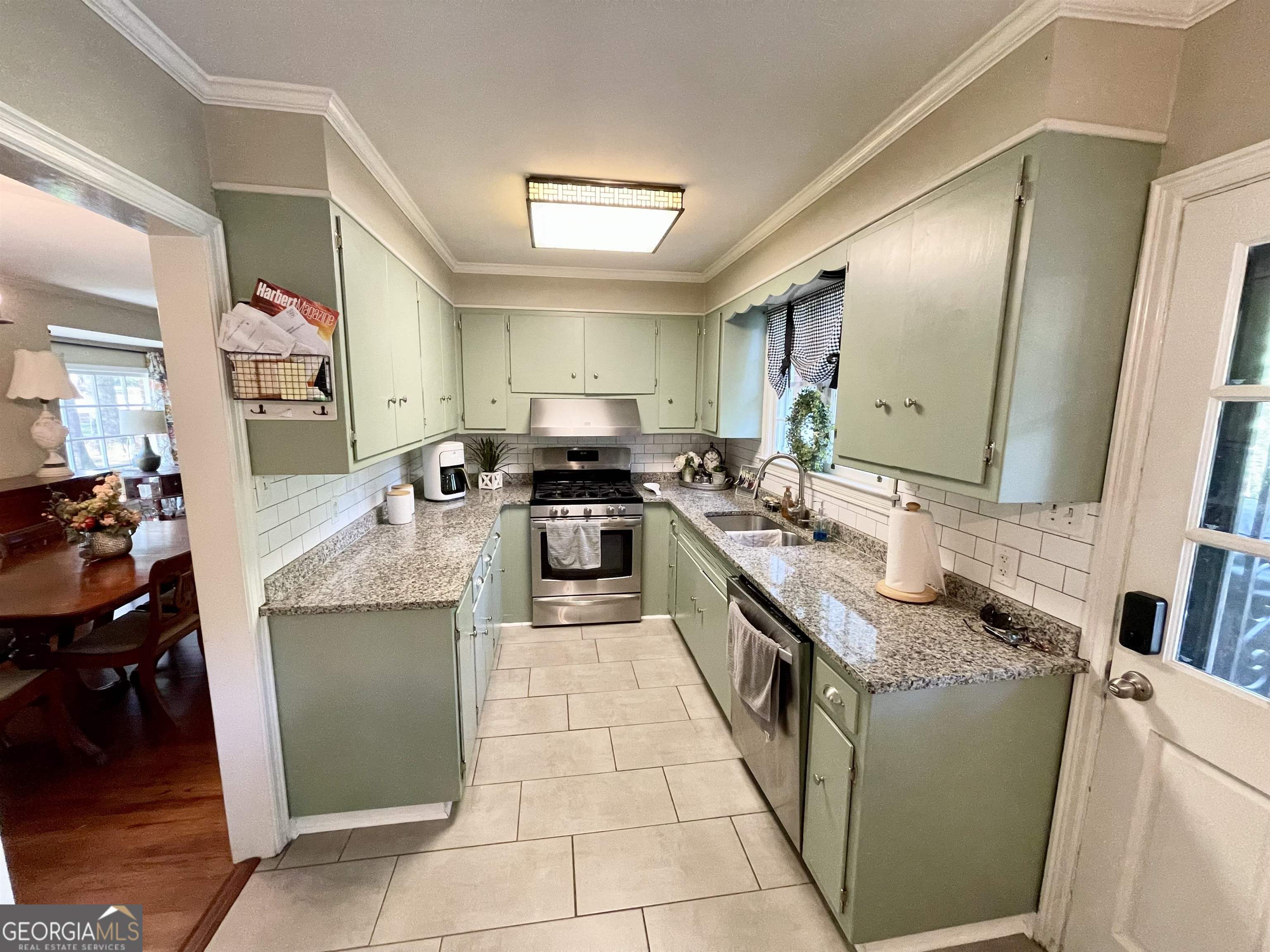 671 Brook Circle Property Photo 17
