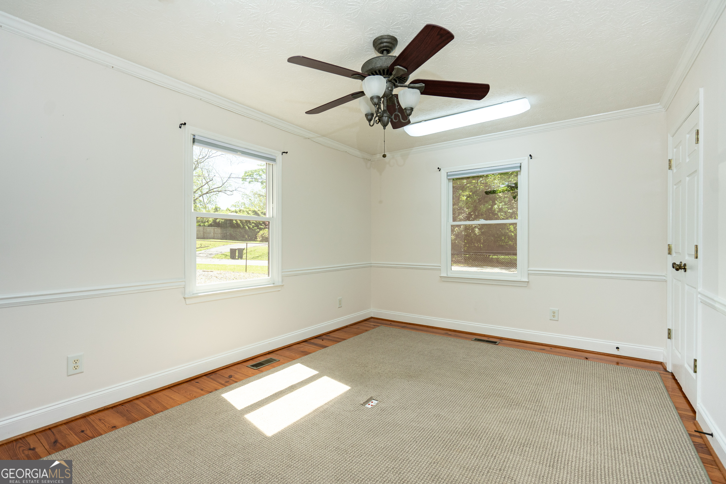 433 N Main Street Property Photo 28