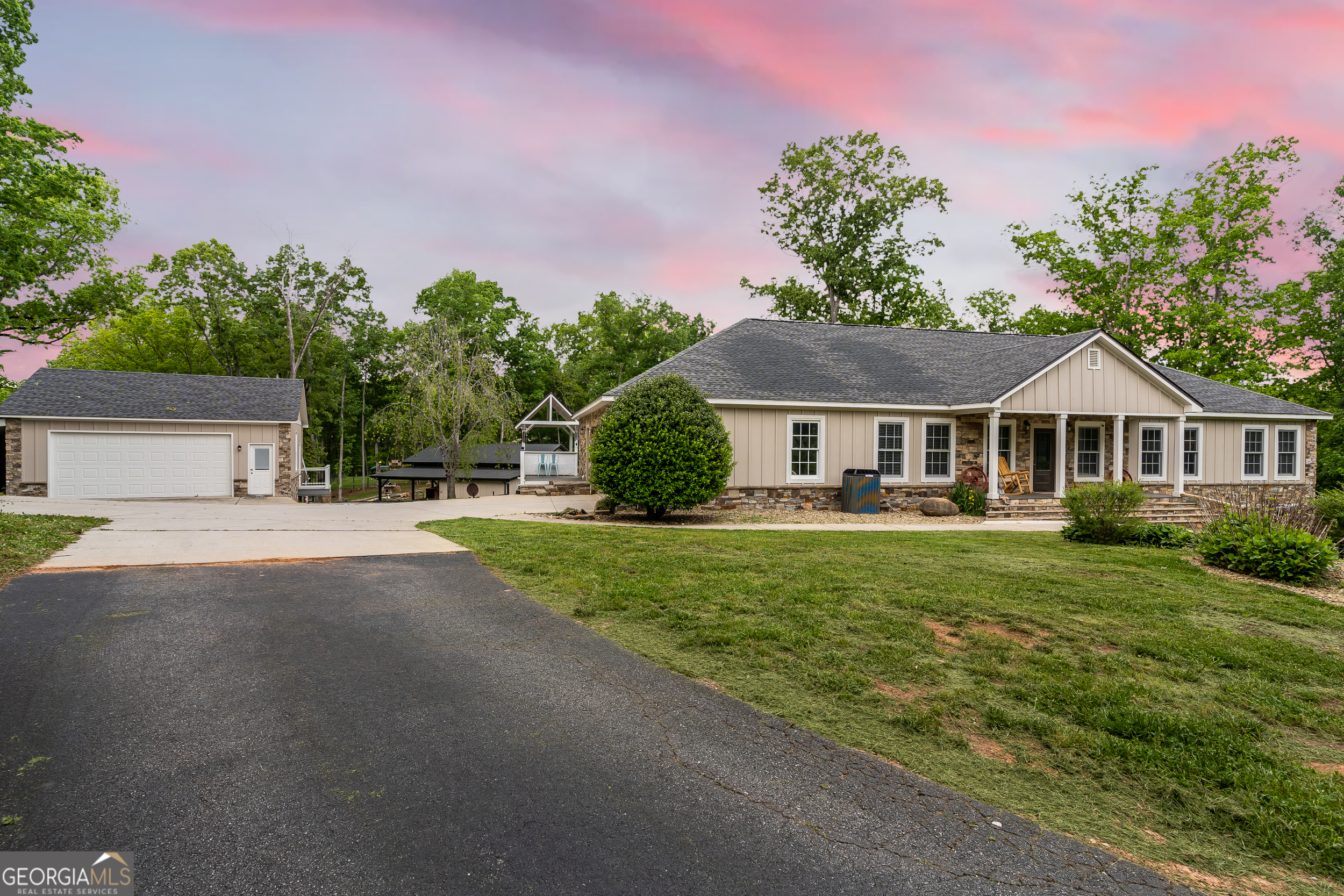 130 Springwood Lane Property Photo 1