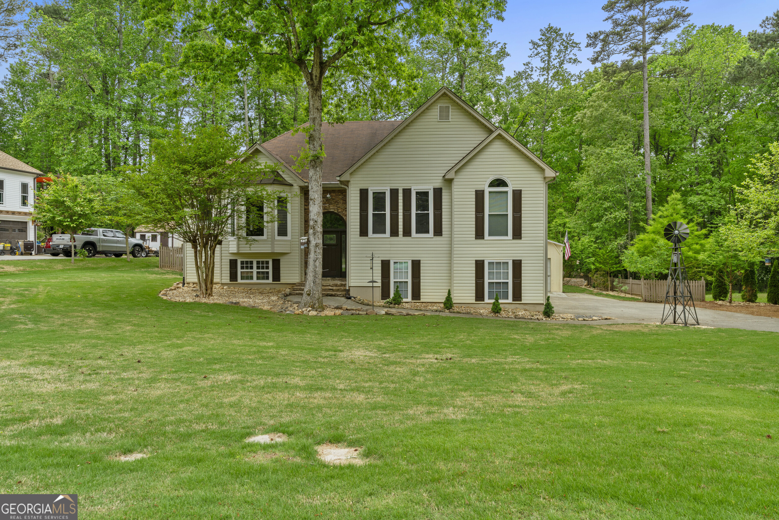 3850 Pilgrim Mill Road Property Photo 1