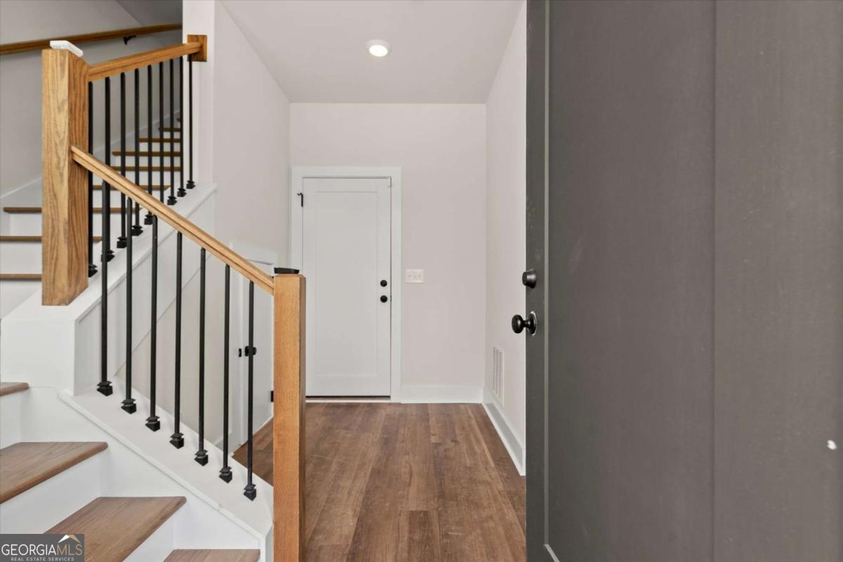 1122 W Marietta Street Nw Property Photo 8