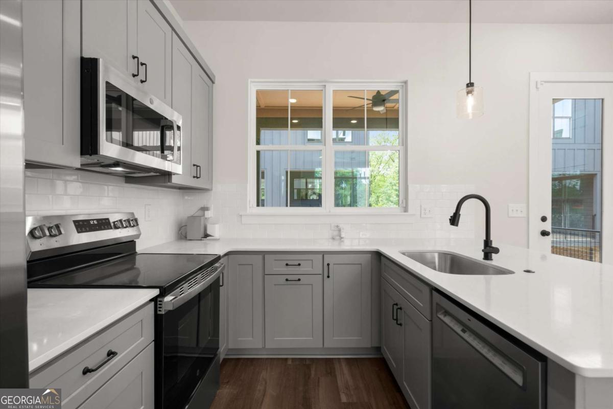 1122 W Marietta Street Nw Property Photo 19
