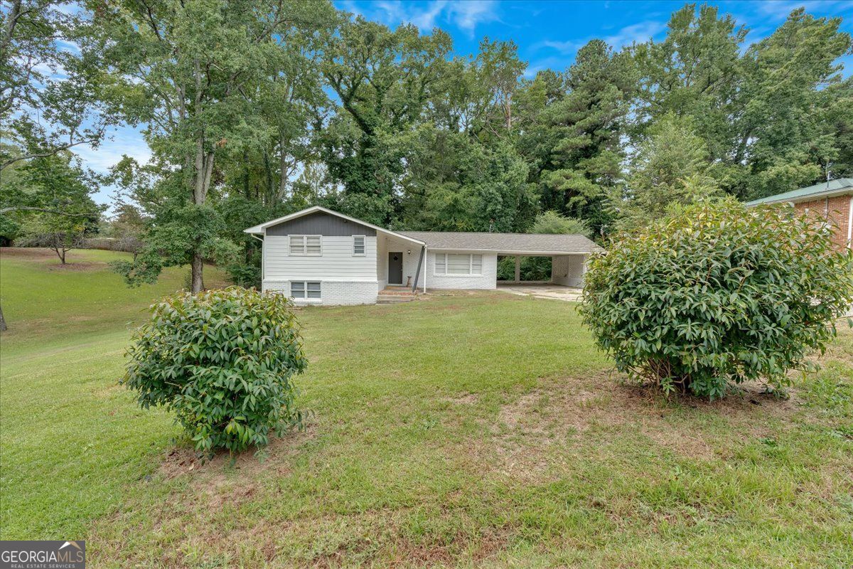1520 Oxford Street Property Photo 1