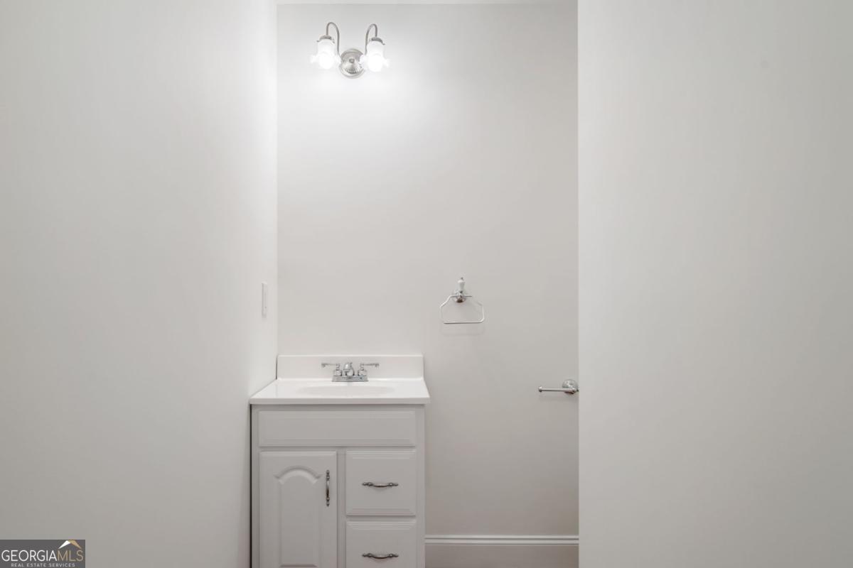 420 Martin Road Property Photo 28
