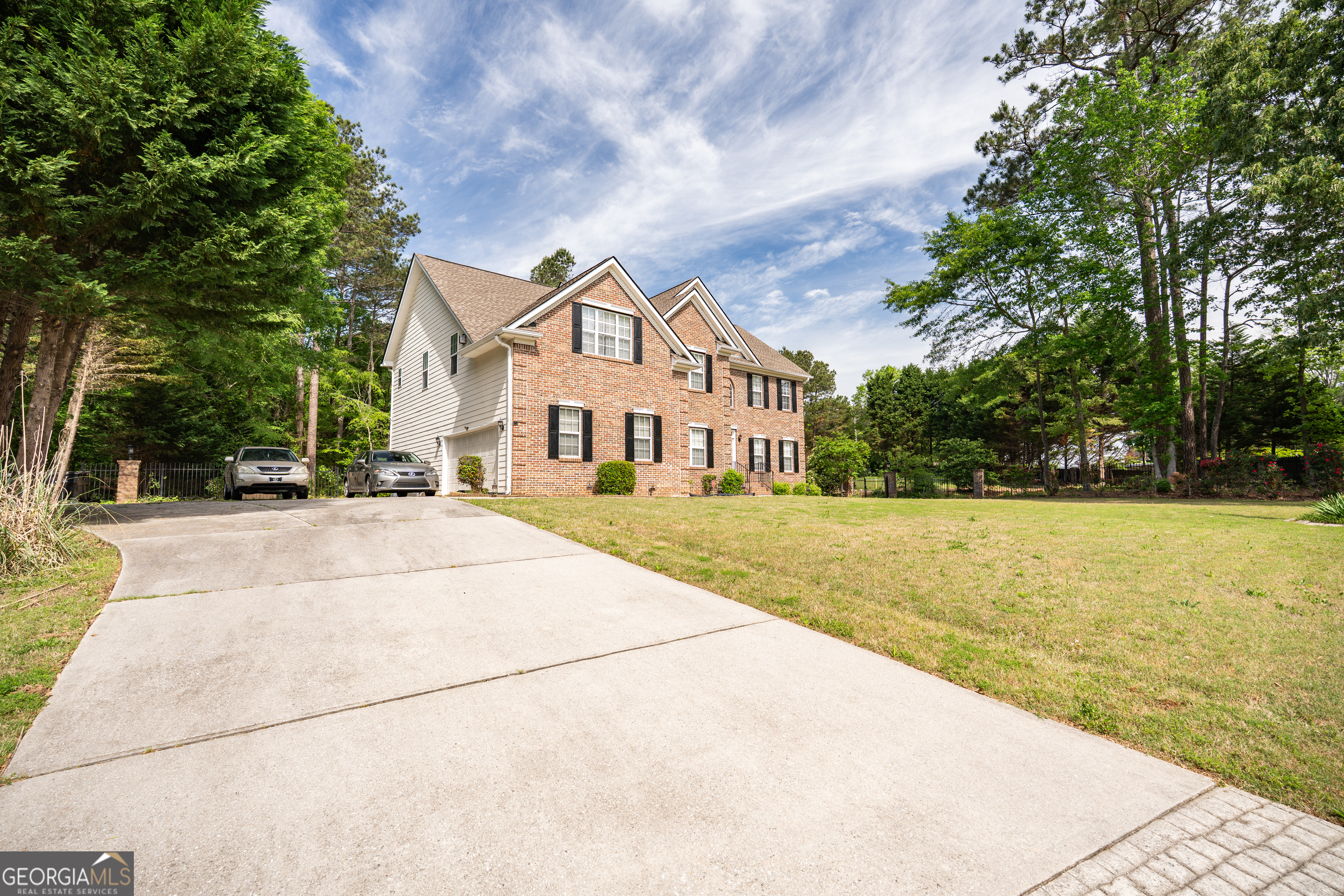 105 Kellens Court Property Photo 2