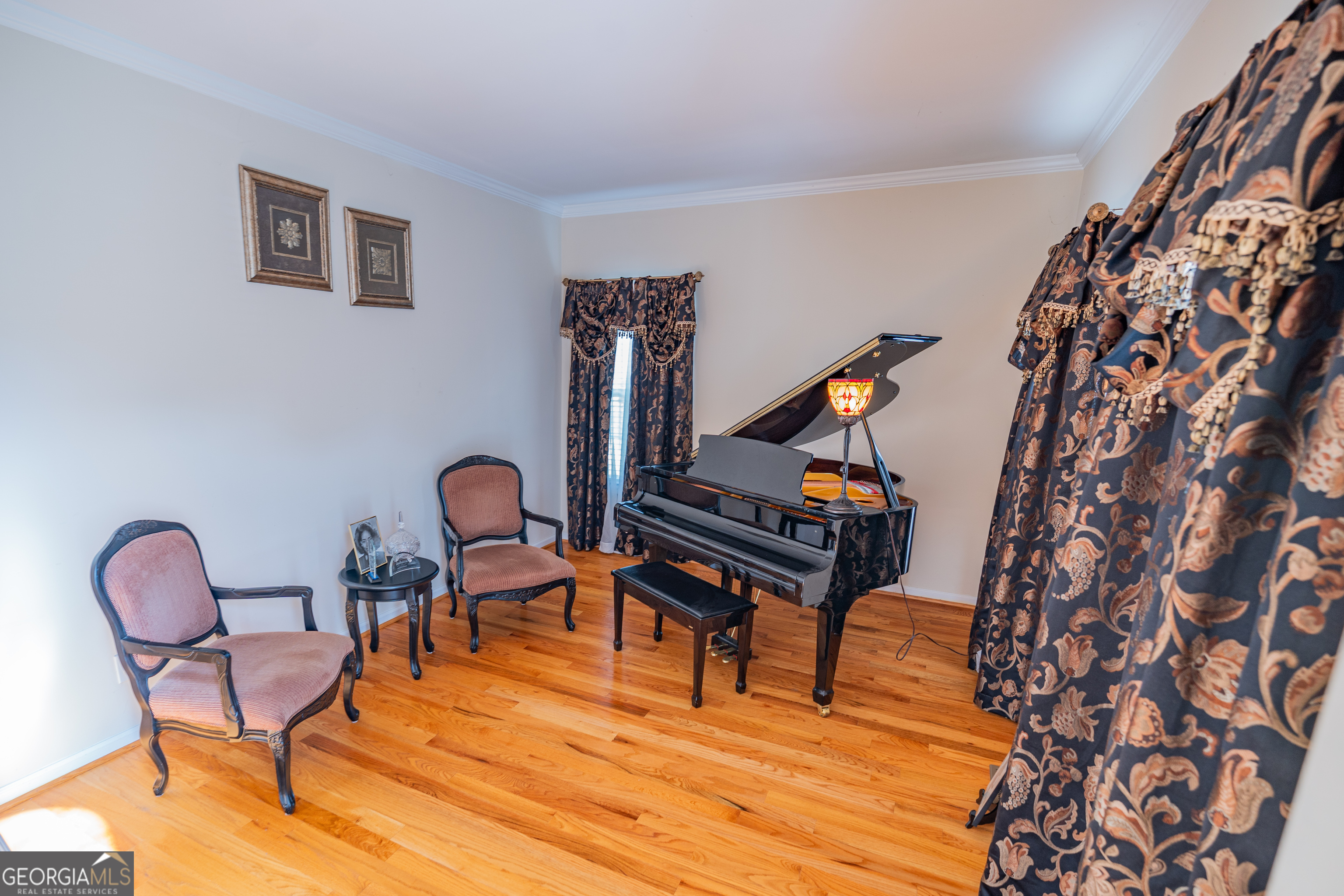 105 Kellens Court Property Photo 3