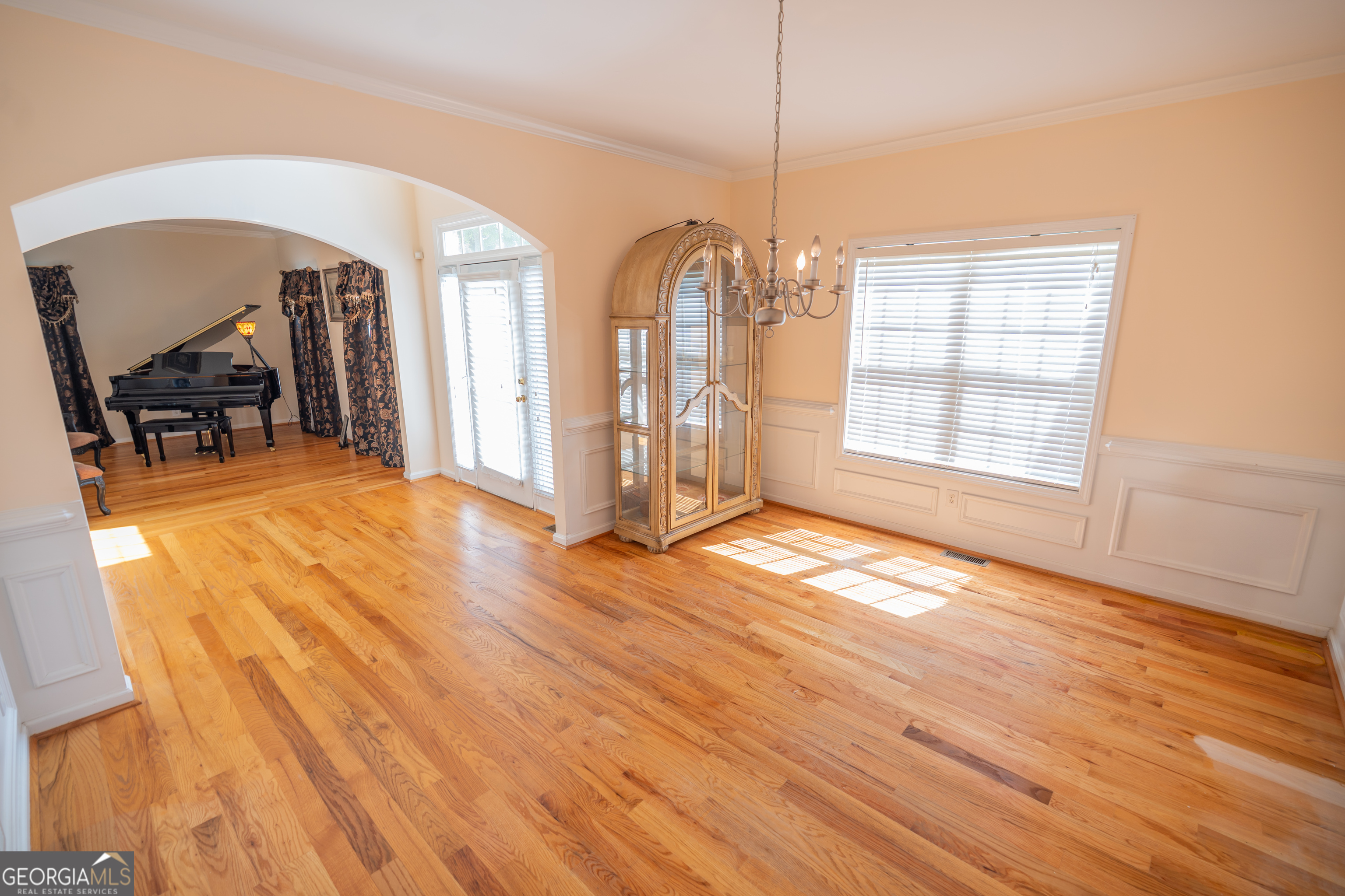 105 Kellens Court Property Photo 4