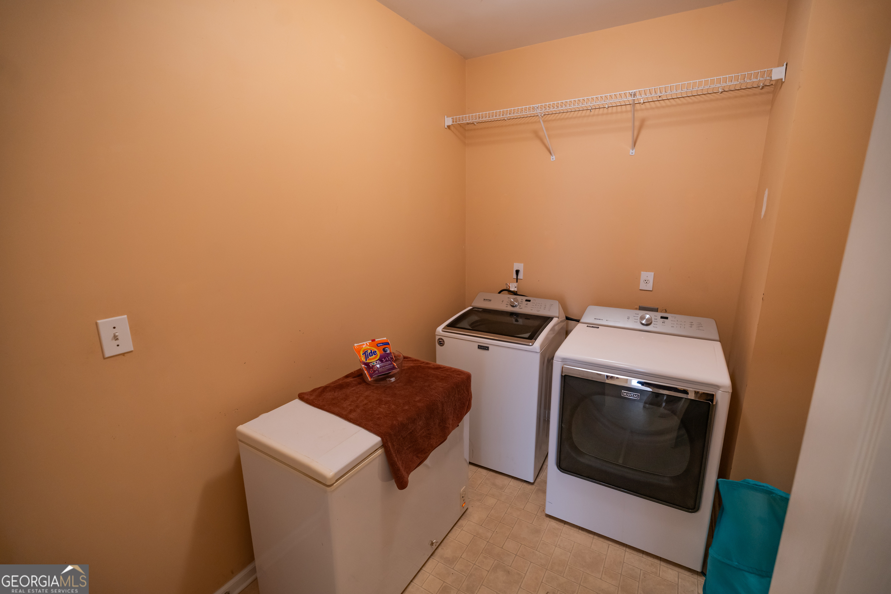 105 Kellens Court Property Photo 13