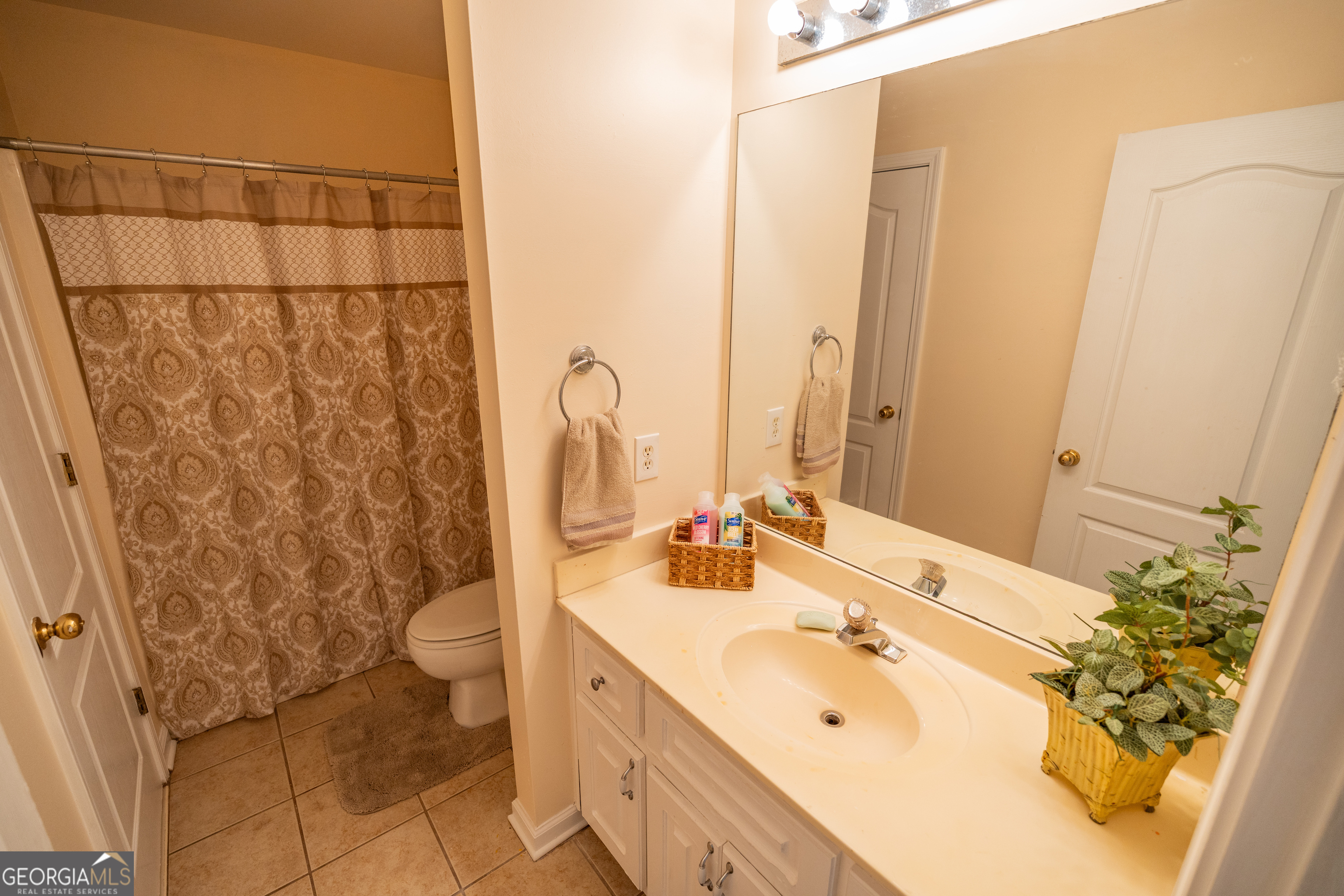 105 Kellens Court Property Photo 27