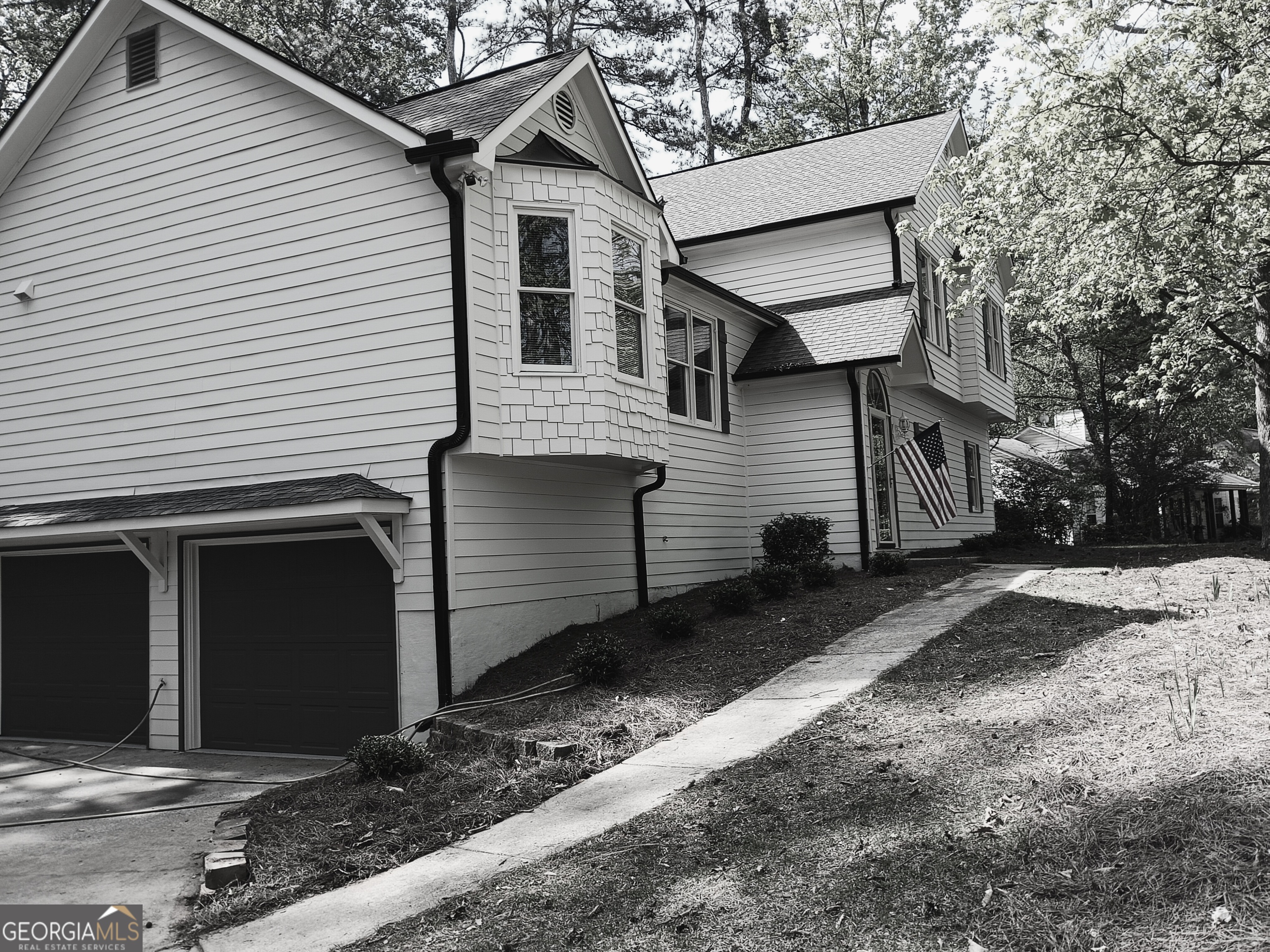 760 Swan Lane Property Photo 1