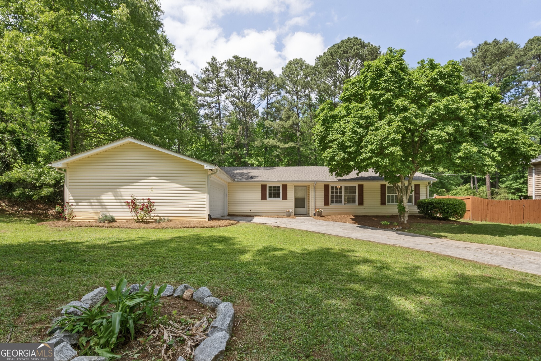 6292 Field Glen Road Property Photo 1