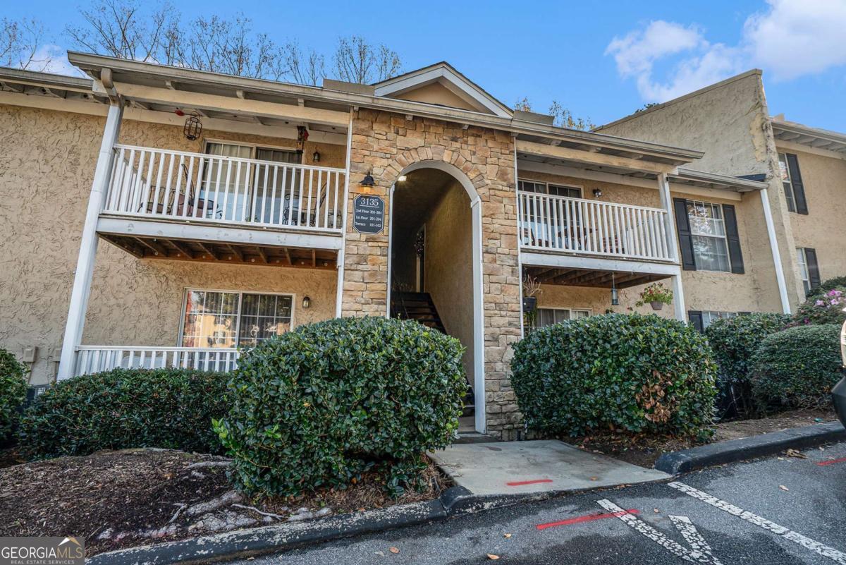3135 Seven Pines Court # 101 Property Photo 1