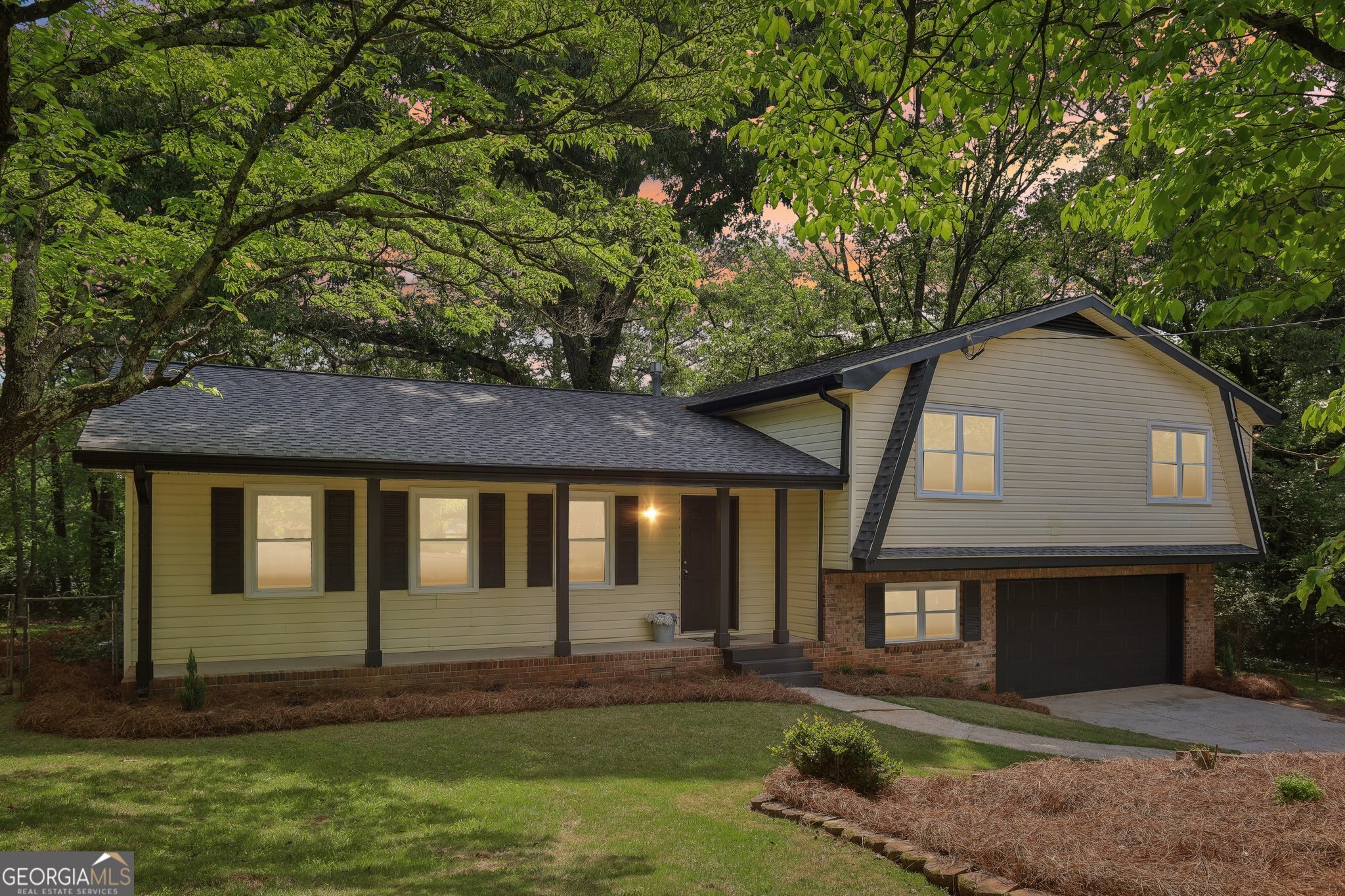 218 Deerwood Court Se Property Photo 1